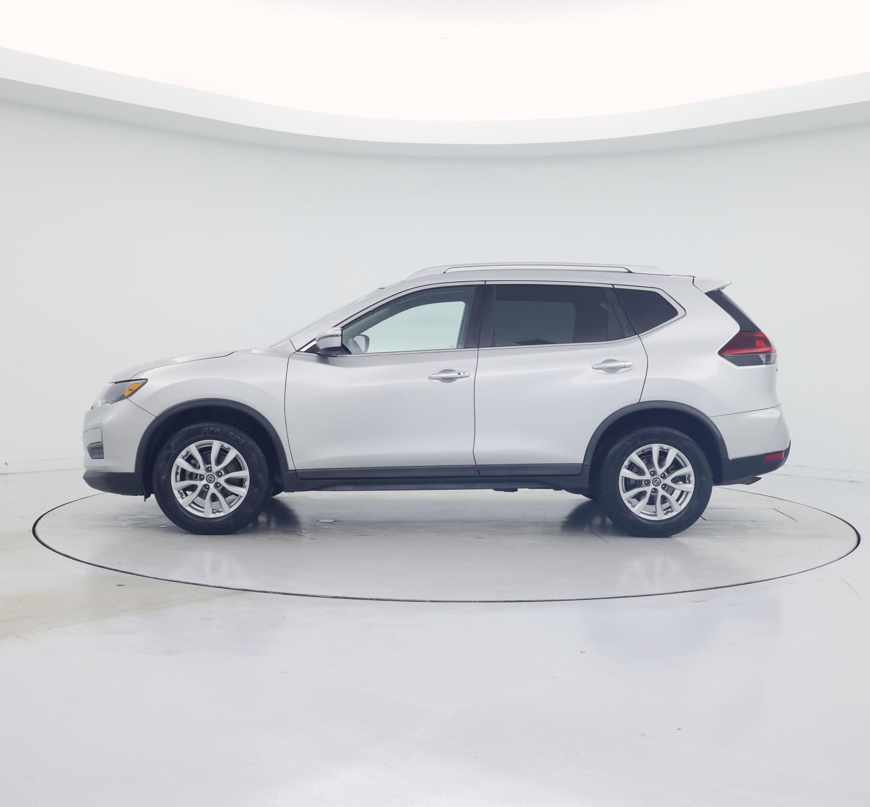 Thumbnail: 2020 Nissan Rogue - 3