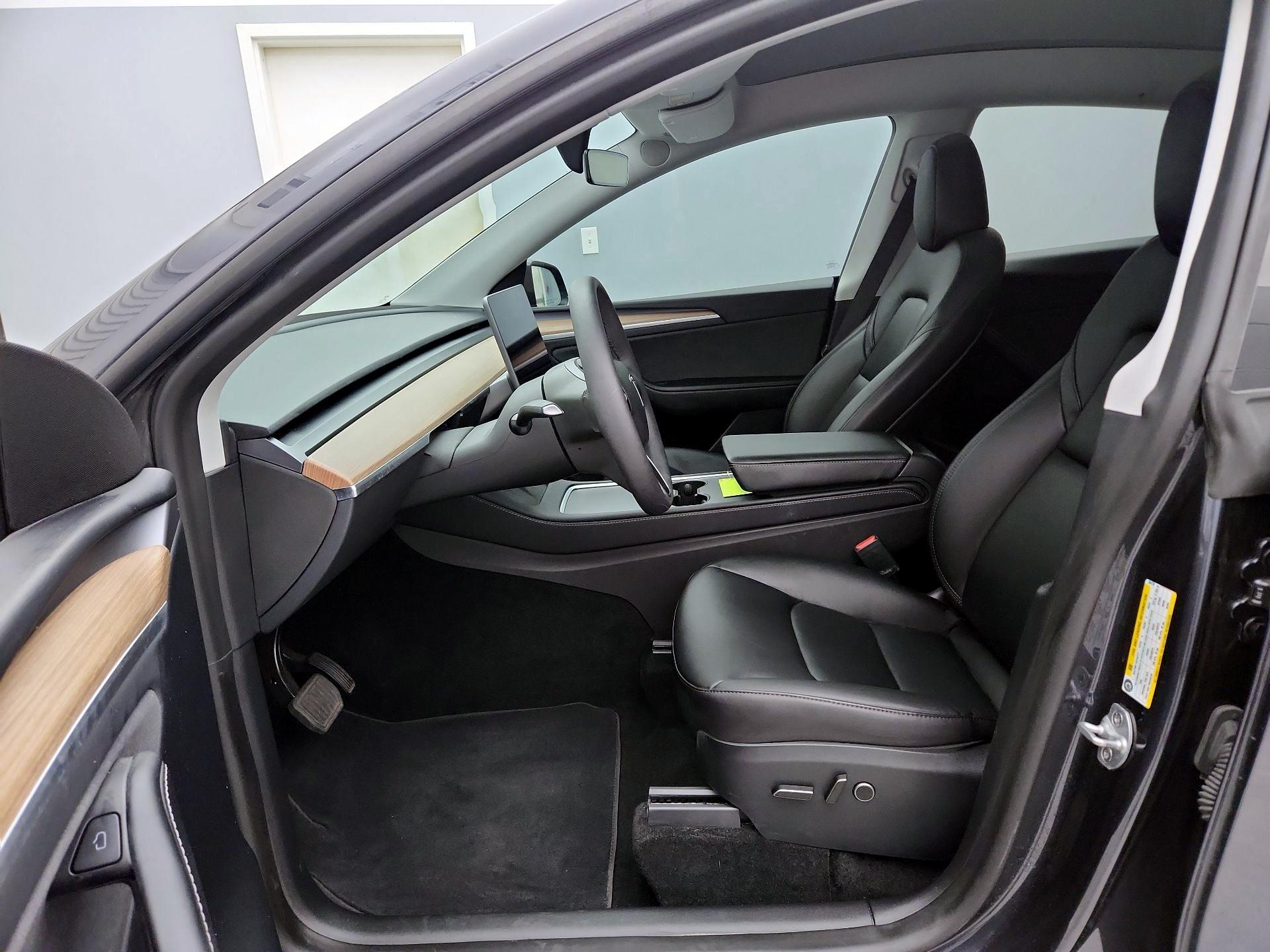 Thumbnail: 2024 Tesla Model Y - 11