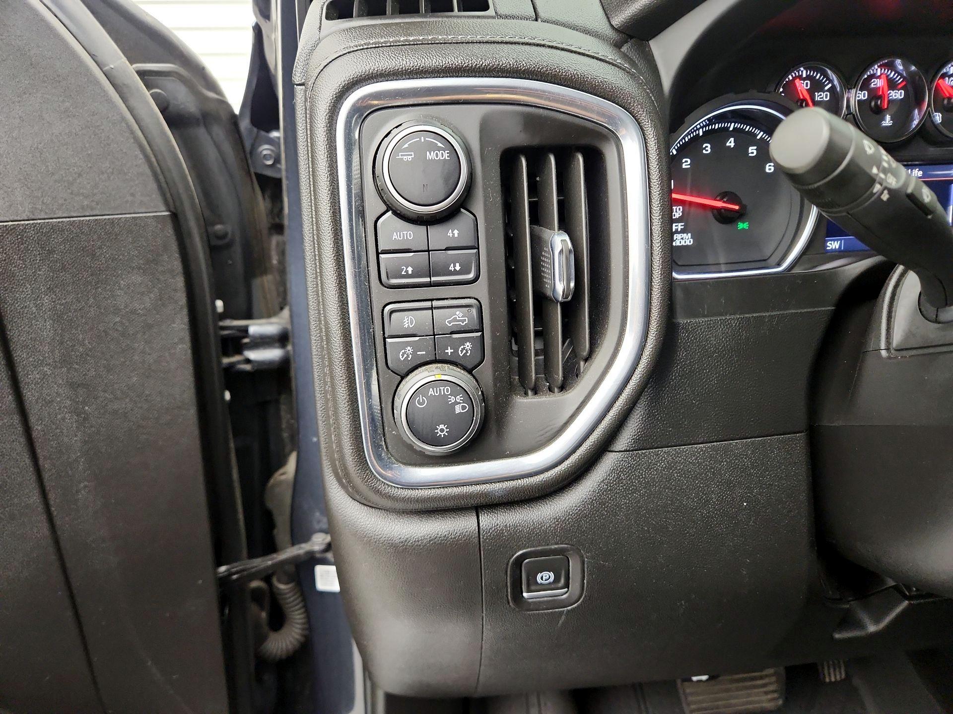 Thumbnail: 2022 Chevrolet Silverado 1500 - 13