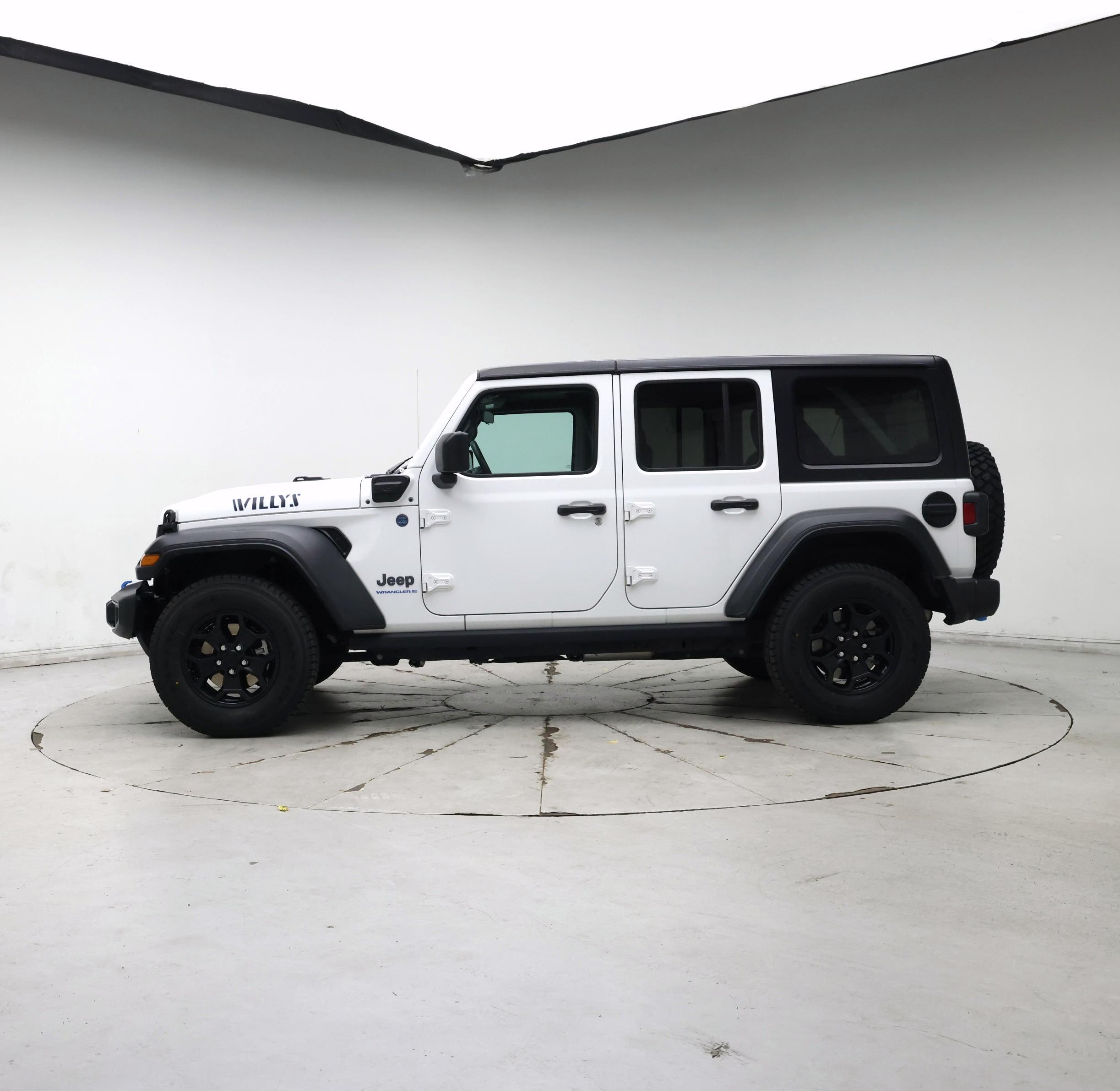 Thumbnail: 2023 Jeep Wrangler - 3