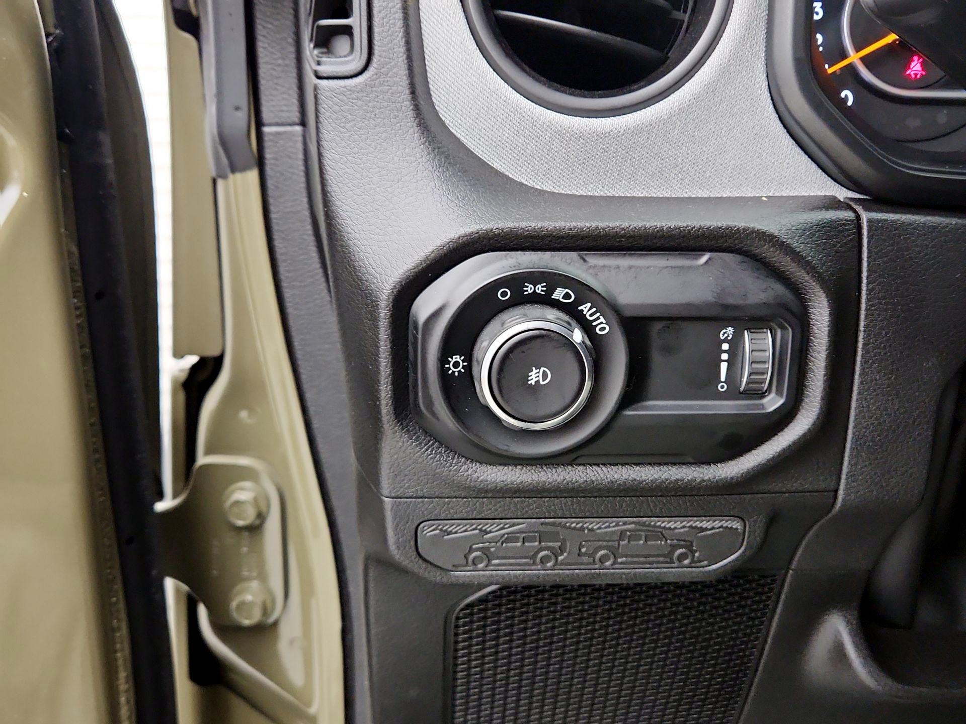 Thumbnail: 2025 Jeep Wrangler - 13