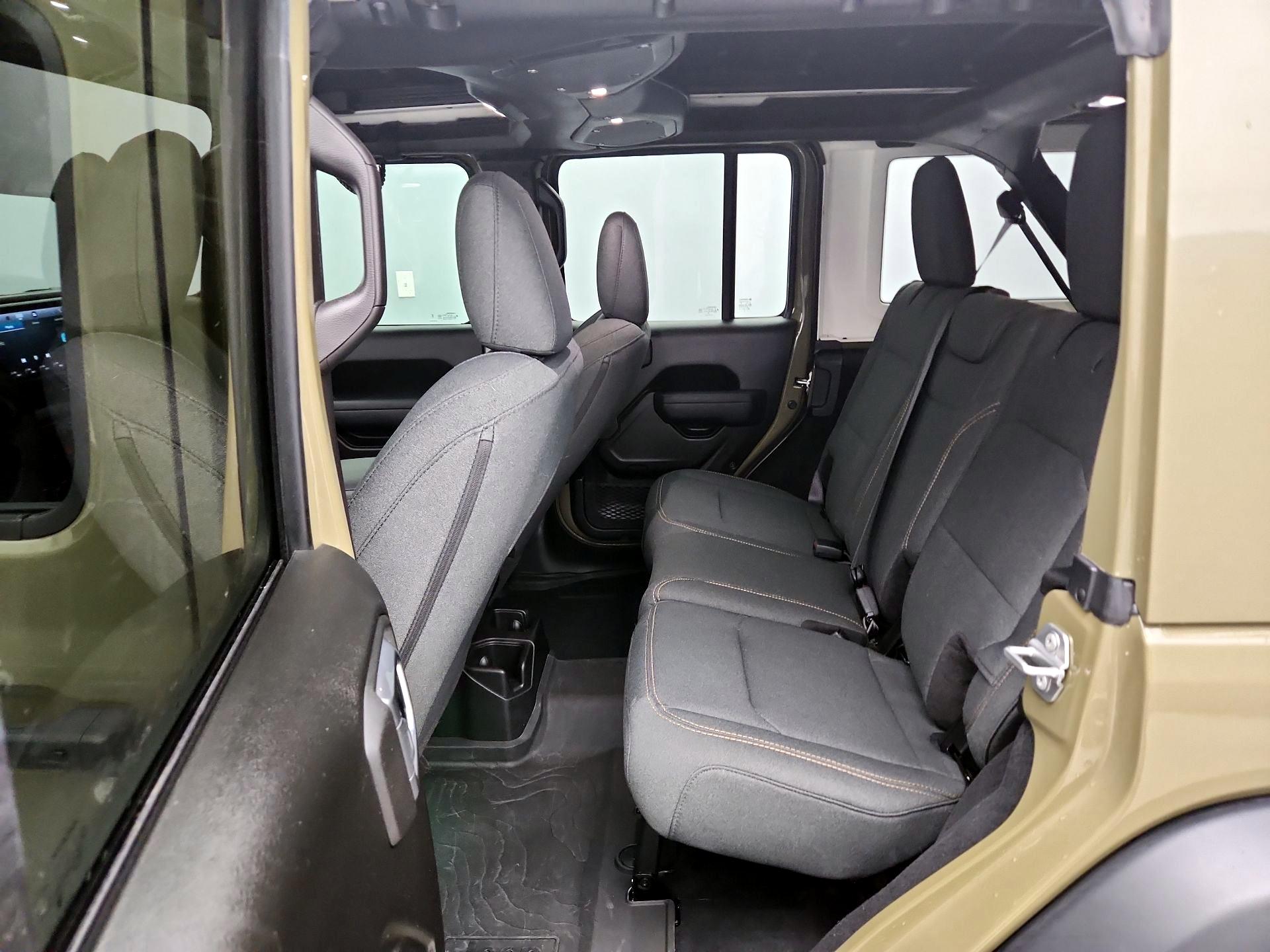 Thumbnail: 2025 Jeep Wrangler - 19