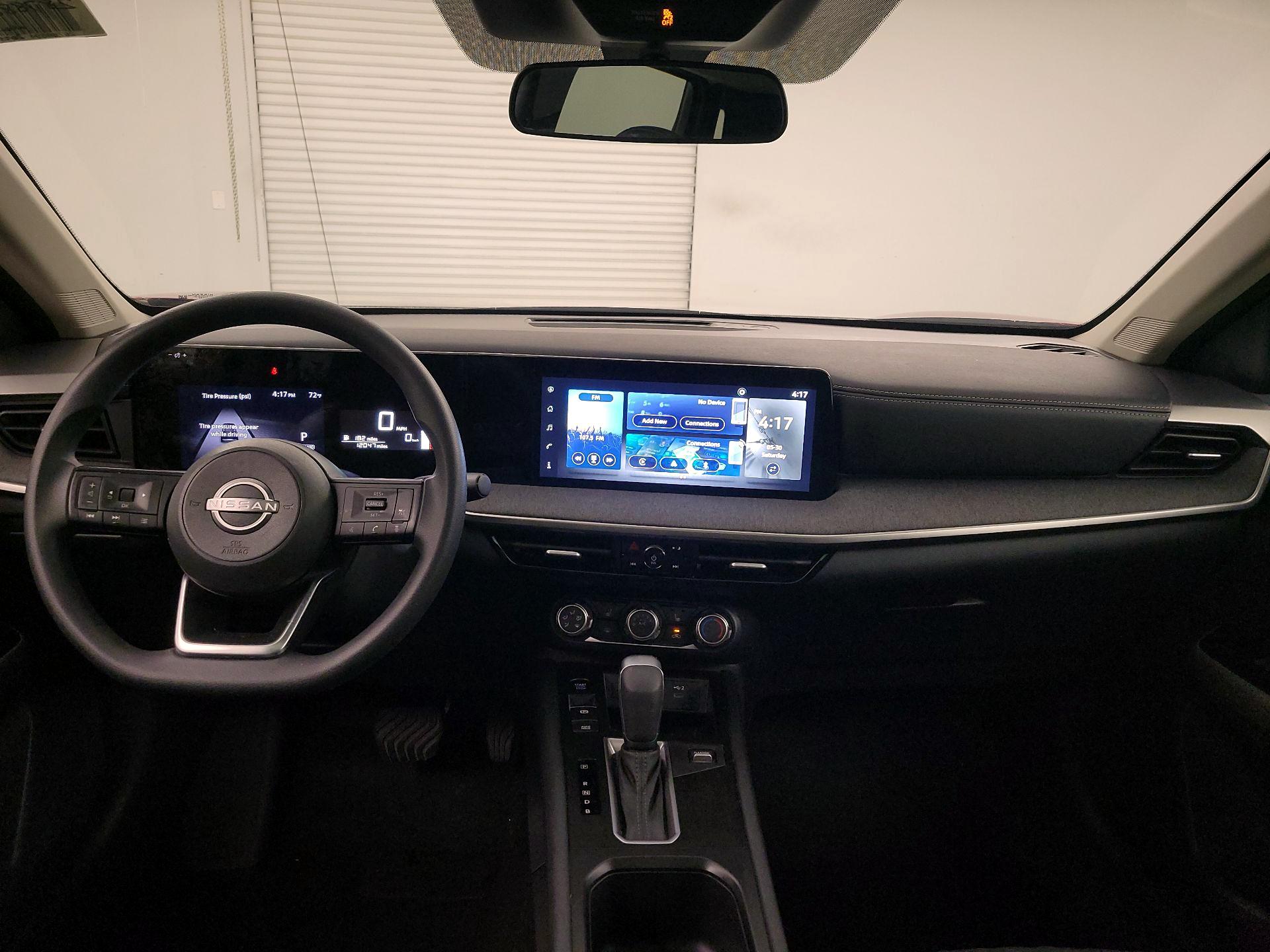 Thumbnail: 2025 Nissan Kicks - 9