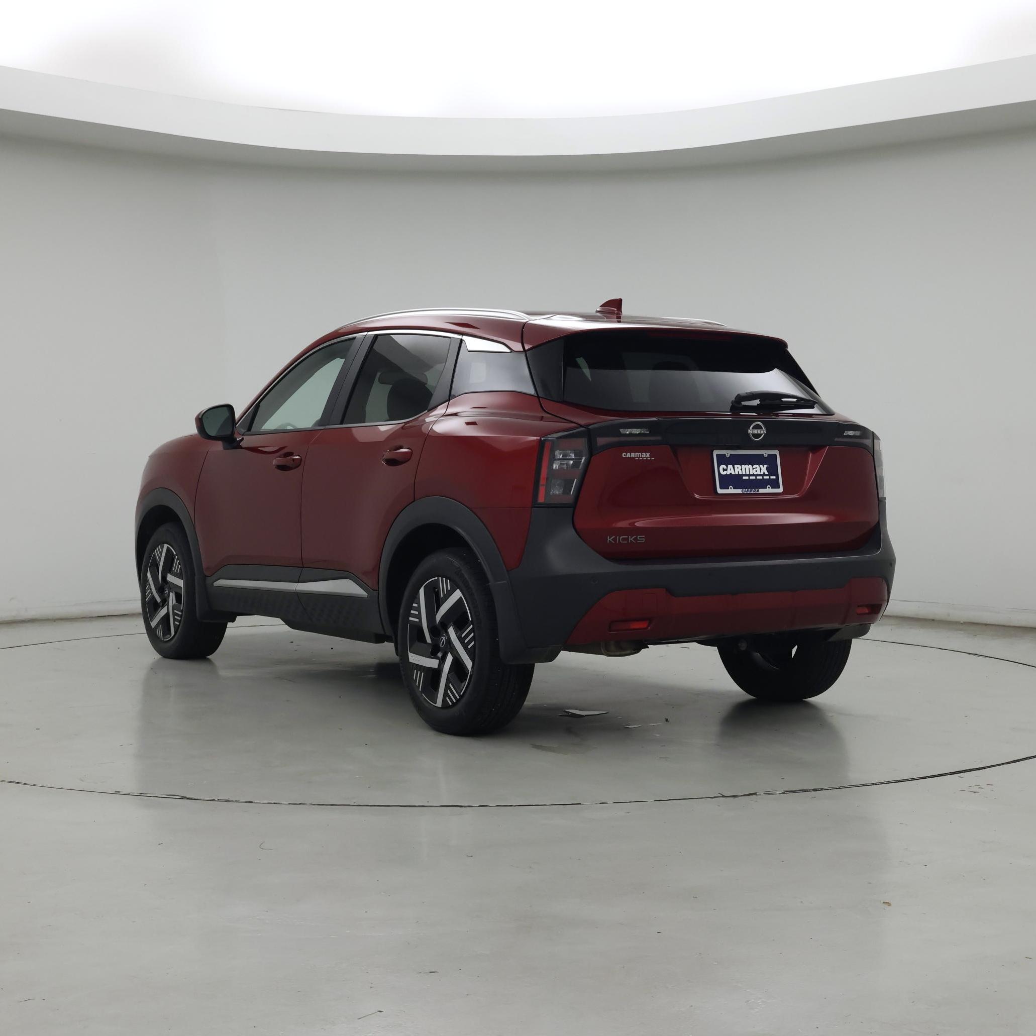 Thumbnail: 2025 Nissan Kicks - 2