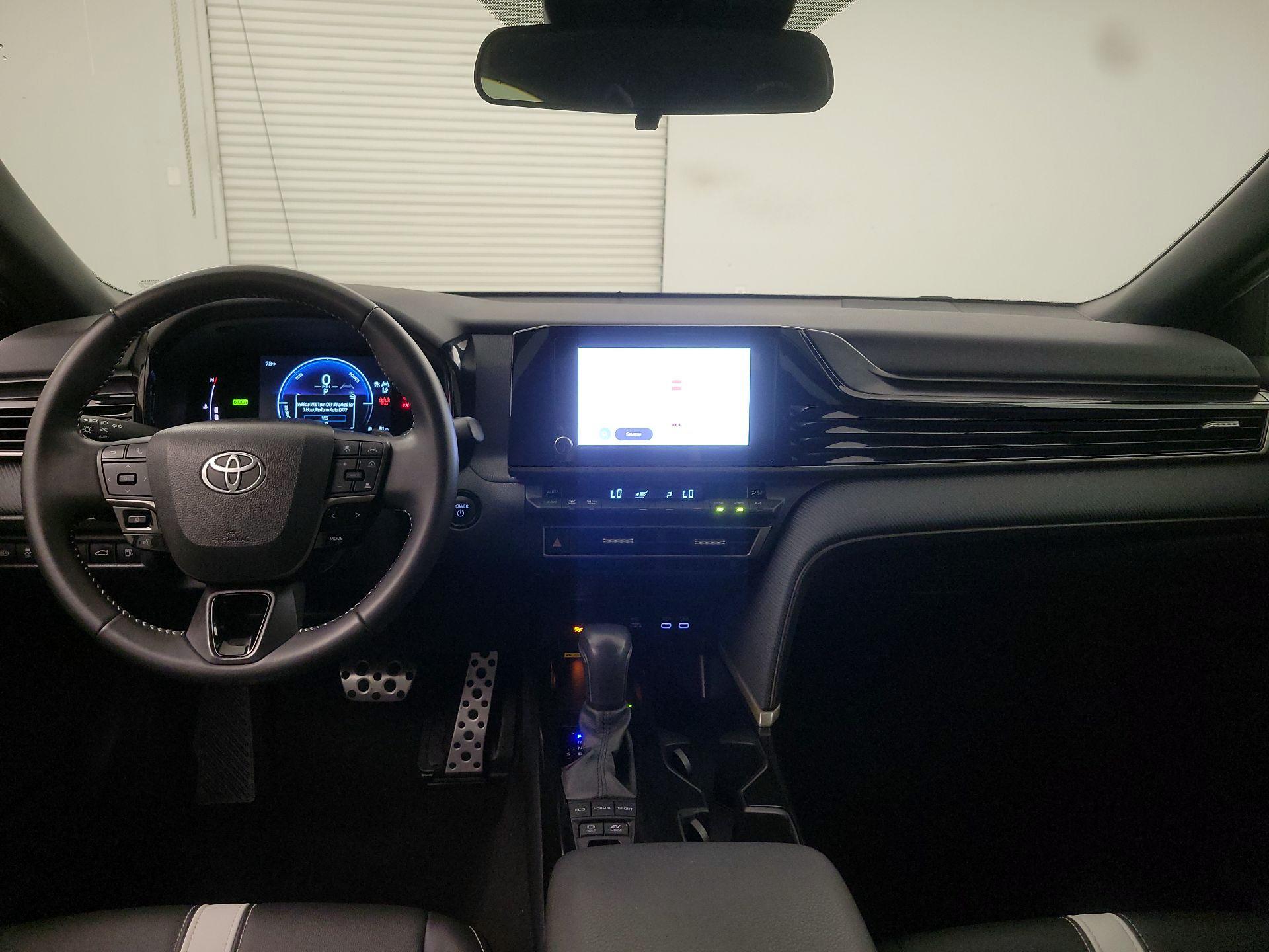 Thumbnail: 2025 Toyota Camry - 9