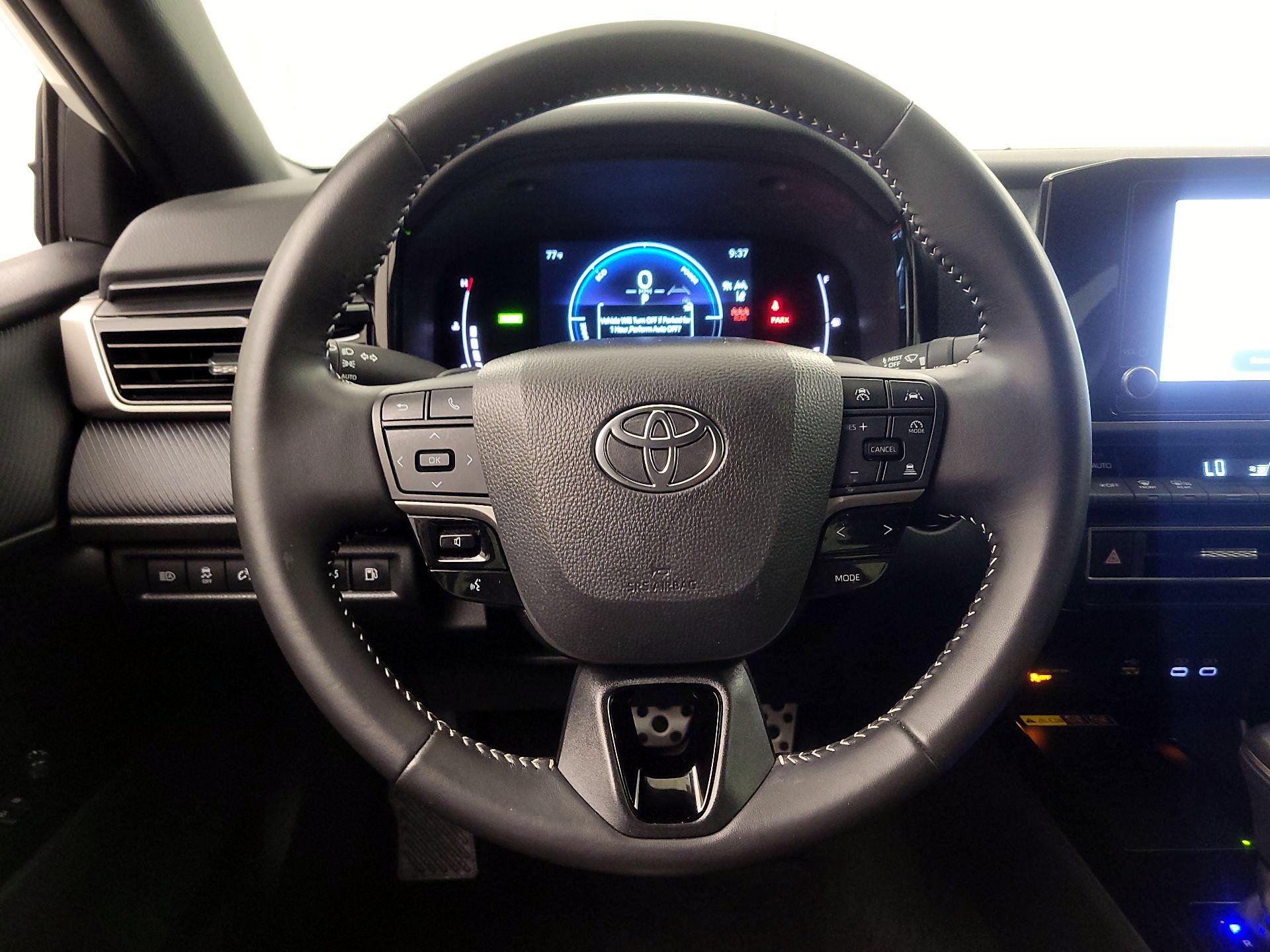 Thumbnail: 2025 Toyota Camry - 10