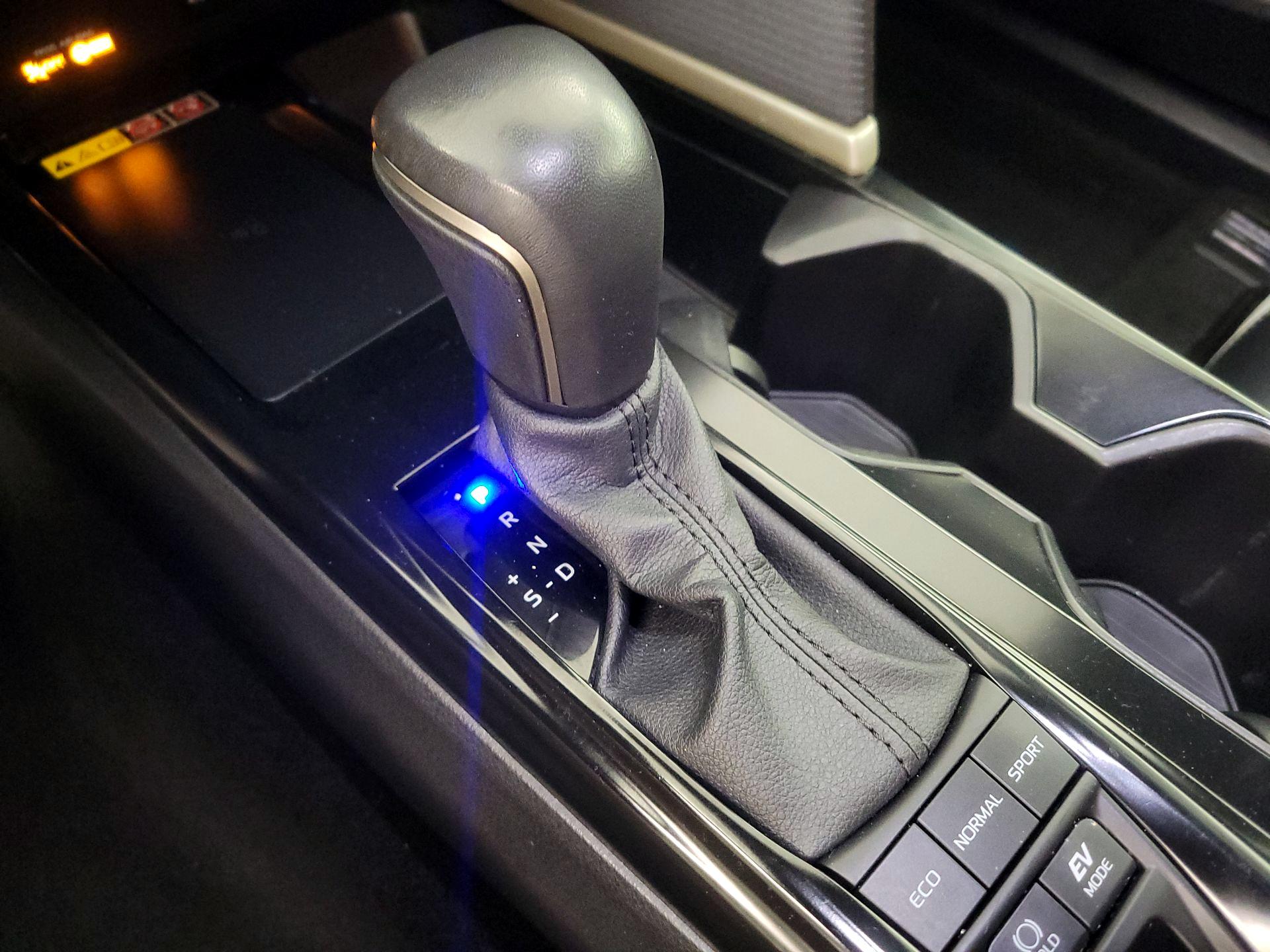 Thumbnail: 2025 Toyota Camry - 17