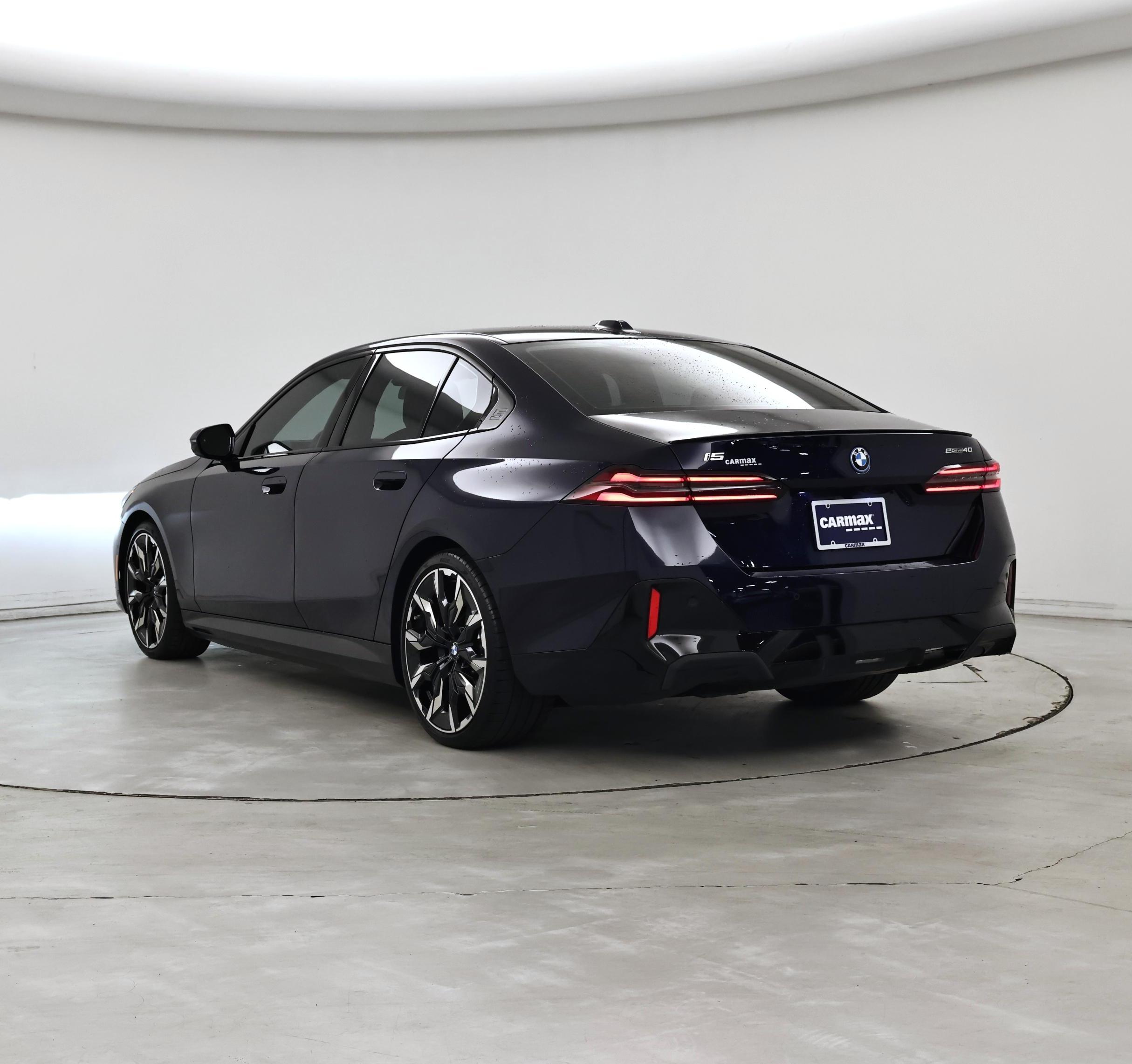 Thumbnail: 2026 BMW i5 - 2