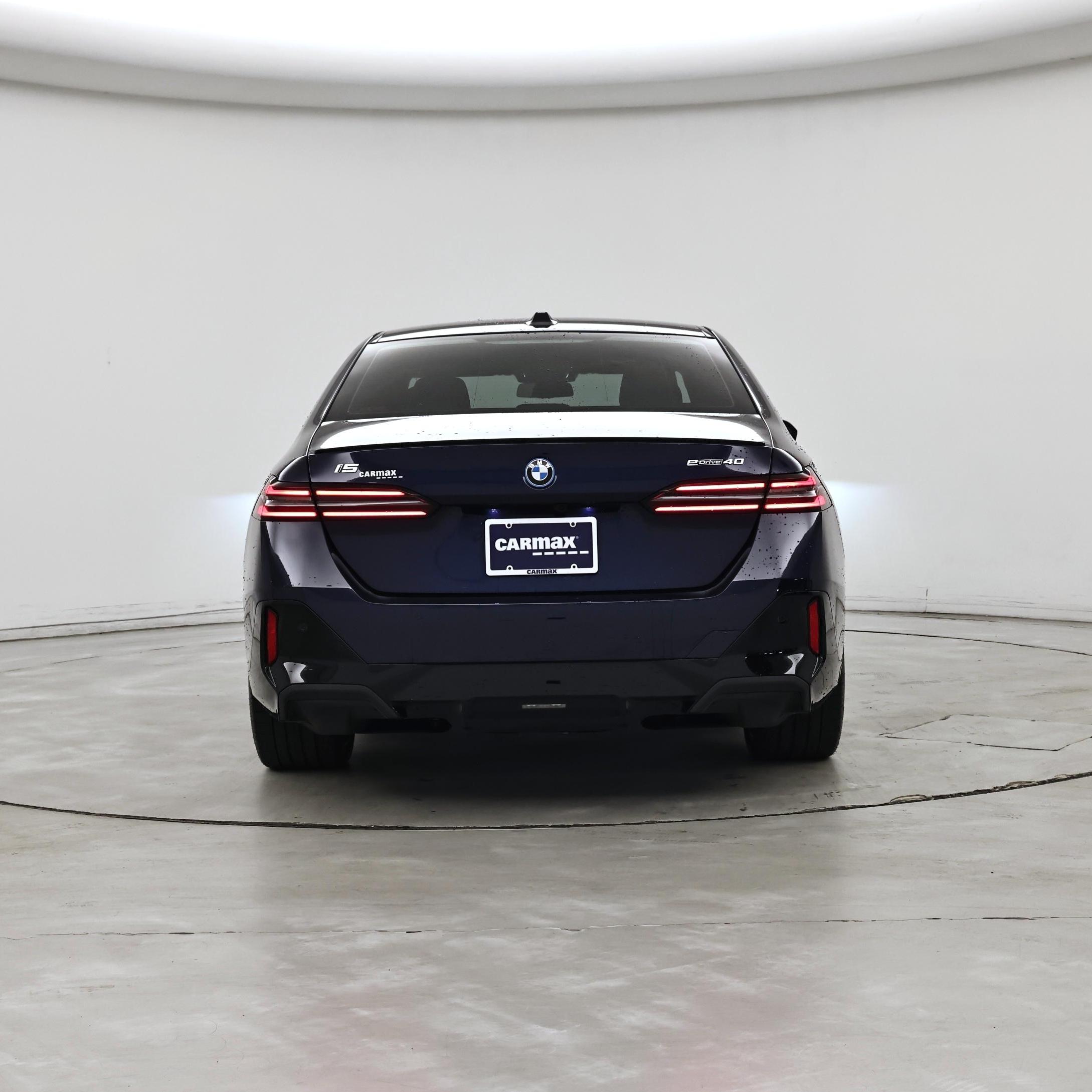 Thumbnail: 2026 BMW i5 - 6