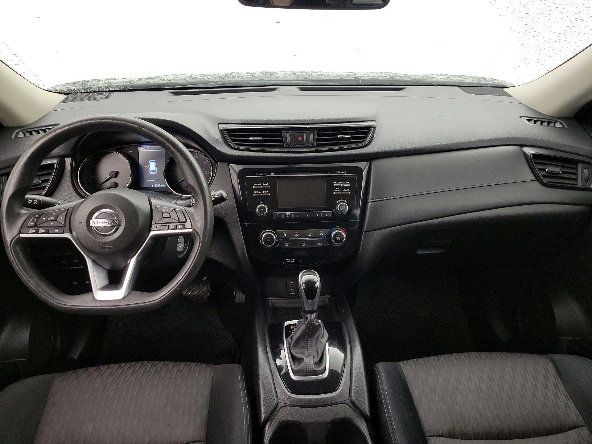 Thumbnail: 2017 Nissan Rogue - 9