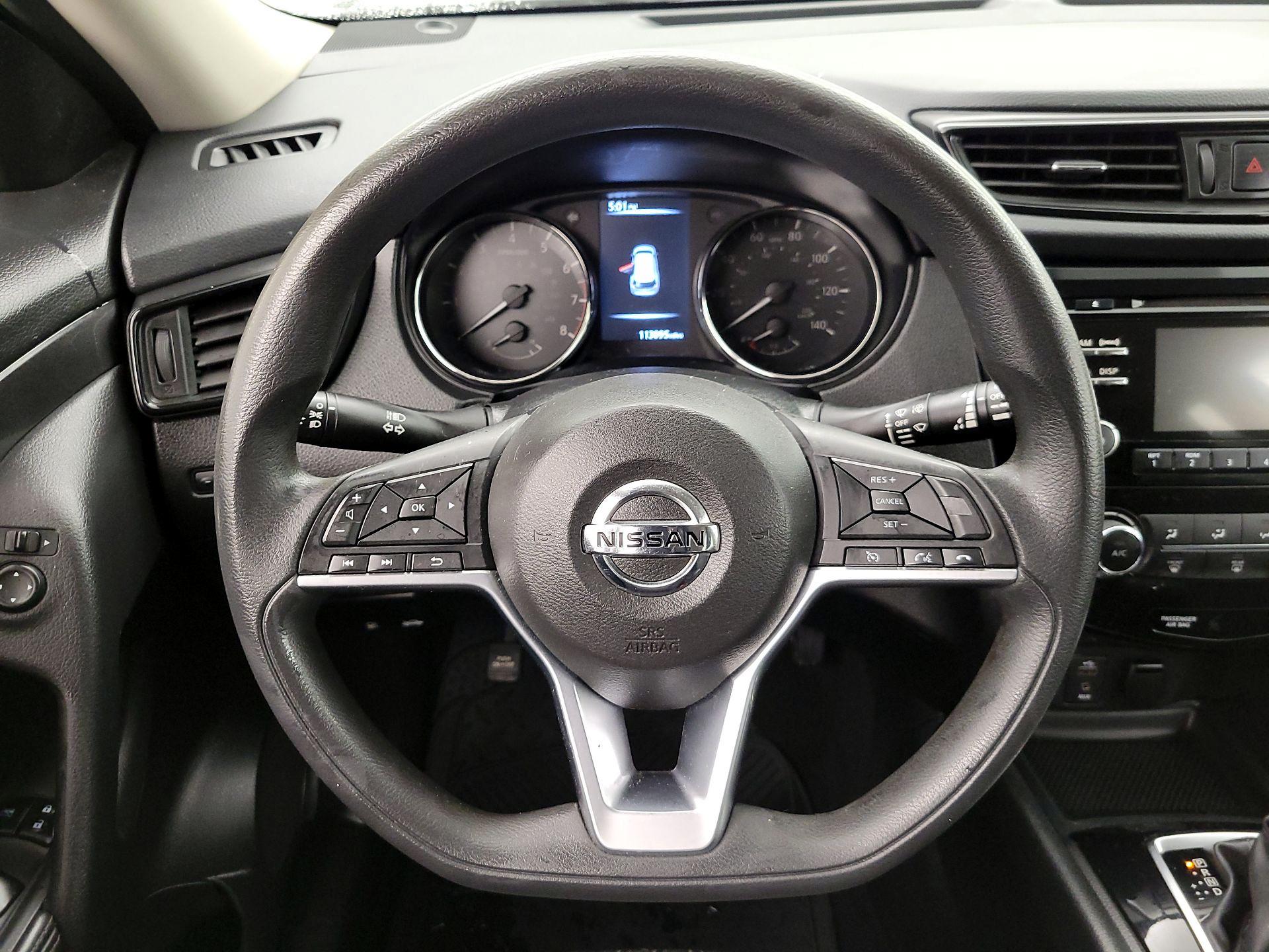 Thumbnail: 2017 Nissan Rogue - 10