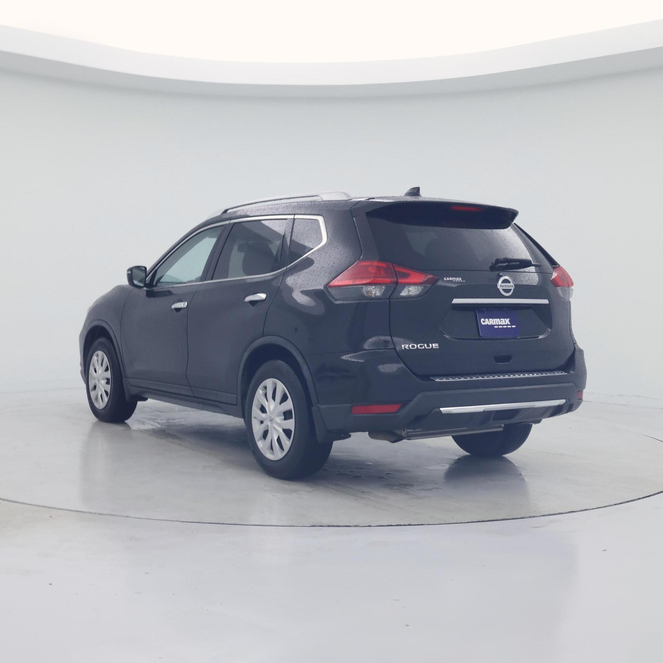 Thumbnail: 2017 Nissan Rogue - 2