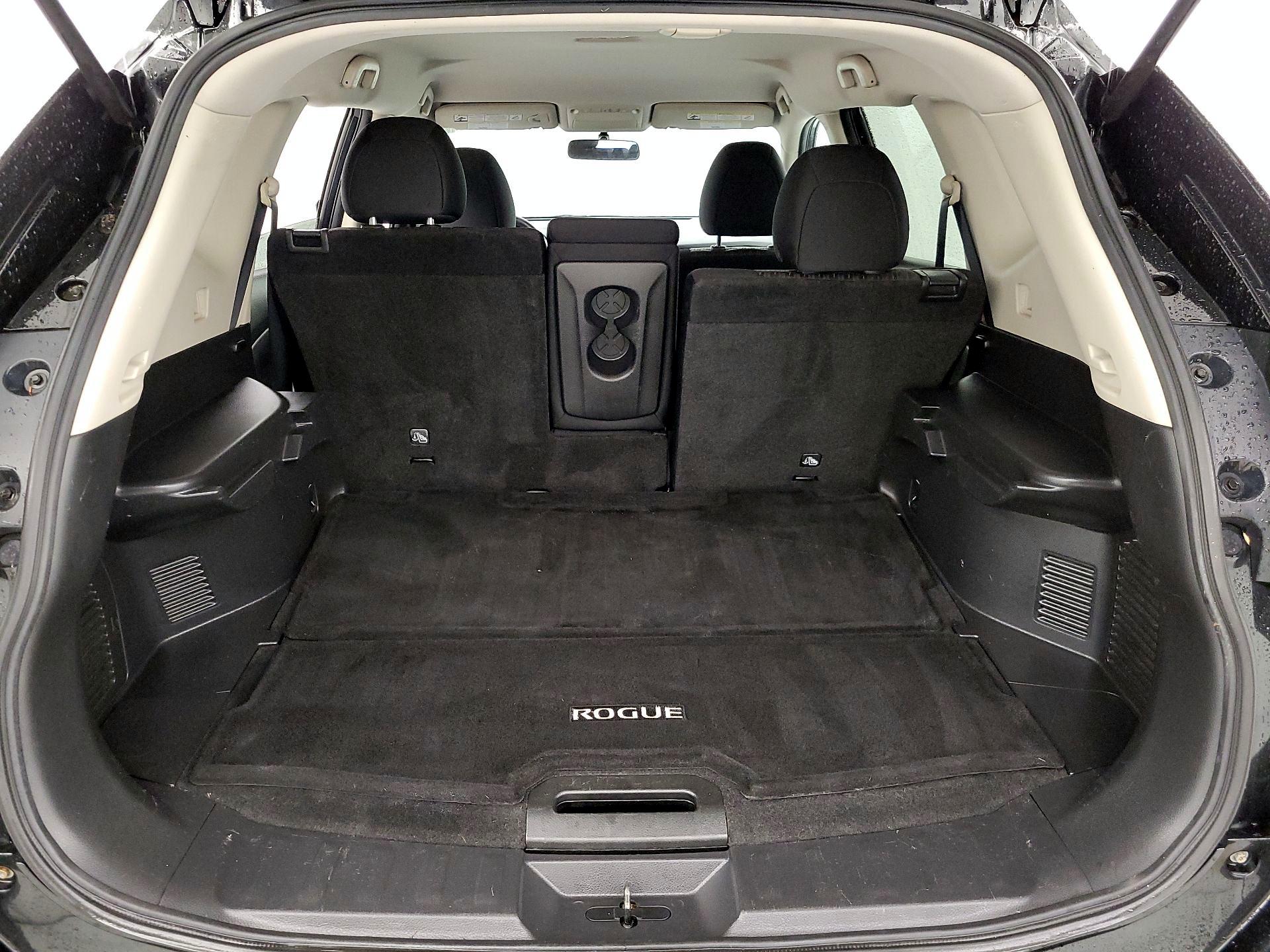 Thumbnail: 2017 Nissan Rogue - 20