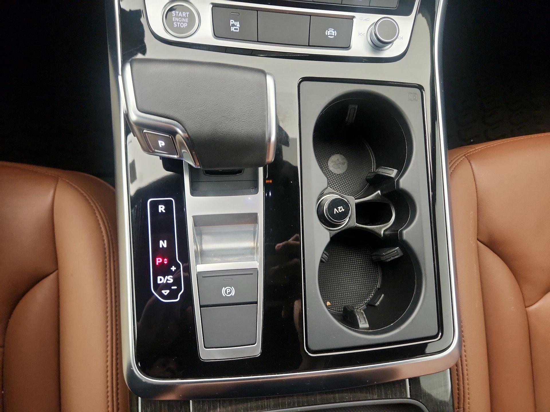 Thumbnail: 2023 Audi Q7 - 16