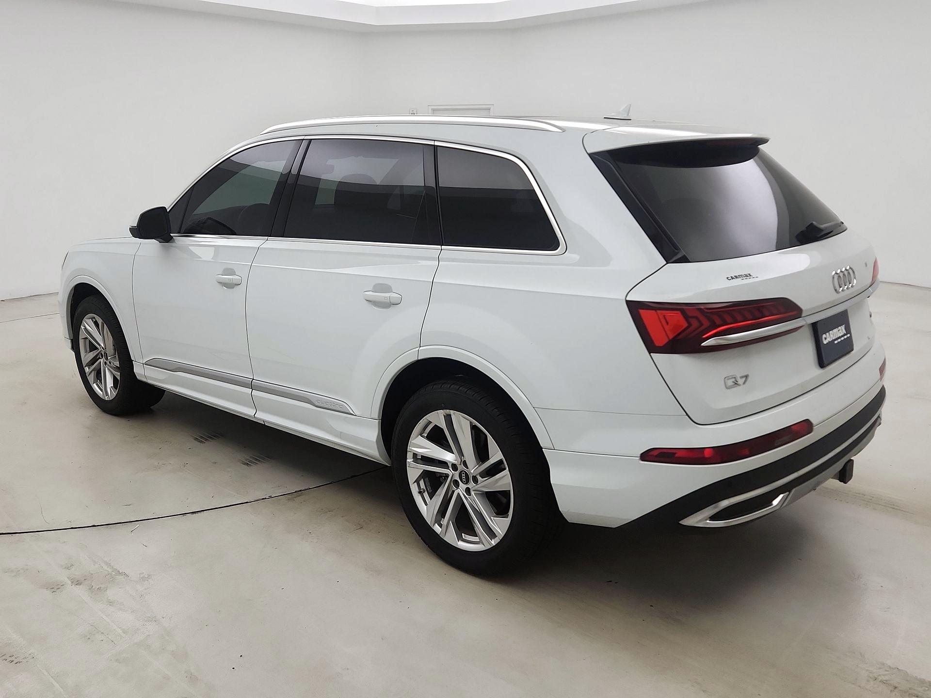 Thumbnail: 2023 Audi Q7 - 7
