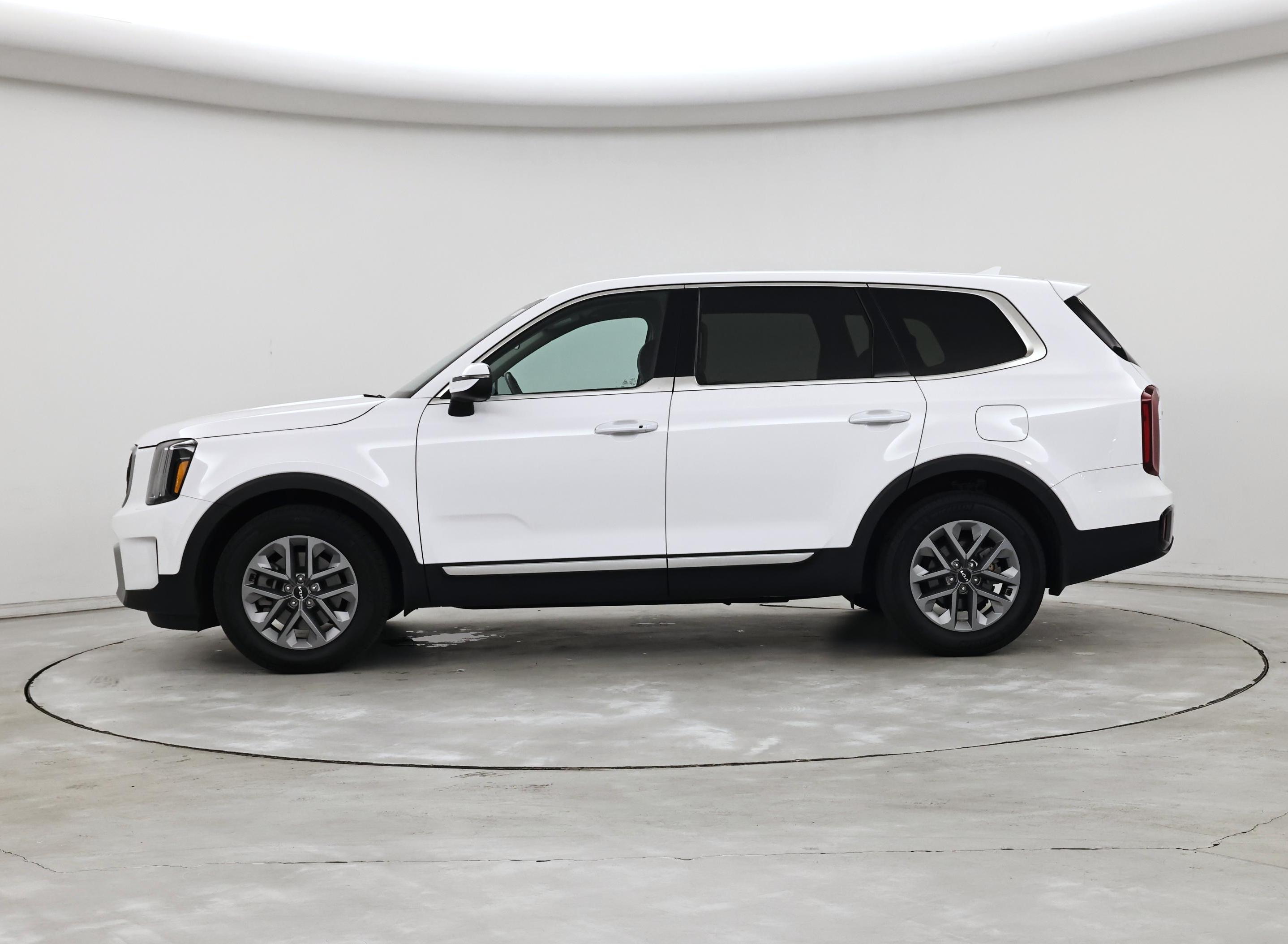 Thumbnail: 2023 Kia Telluride - 3