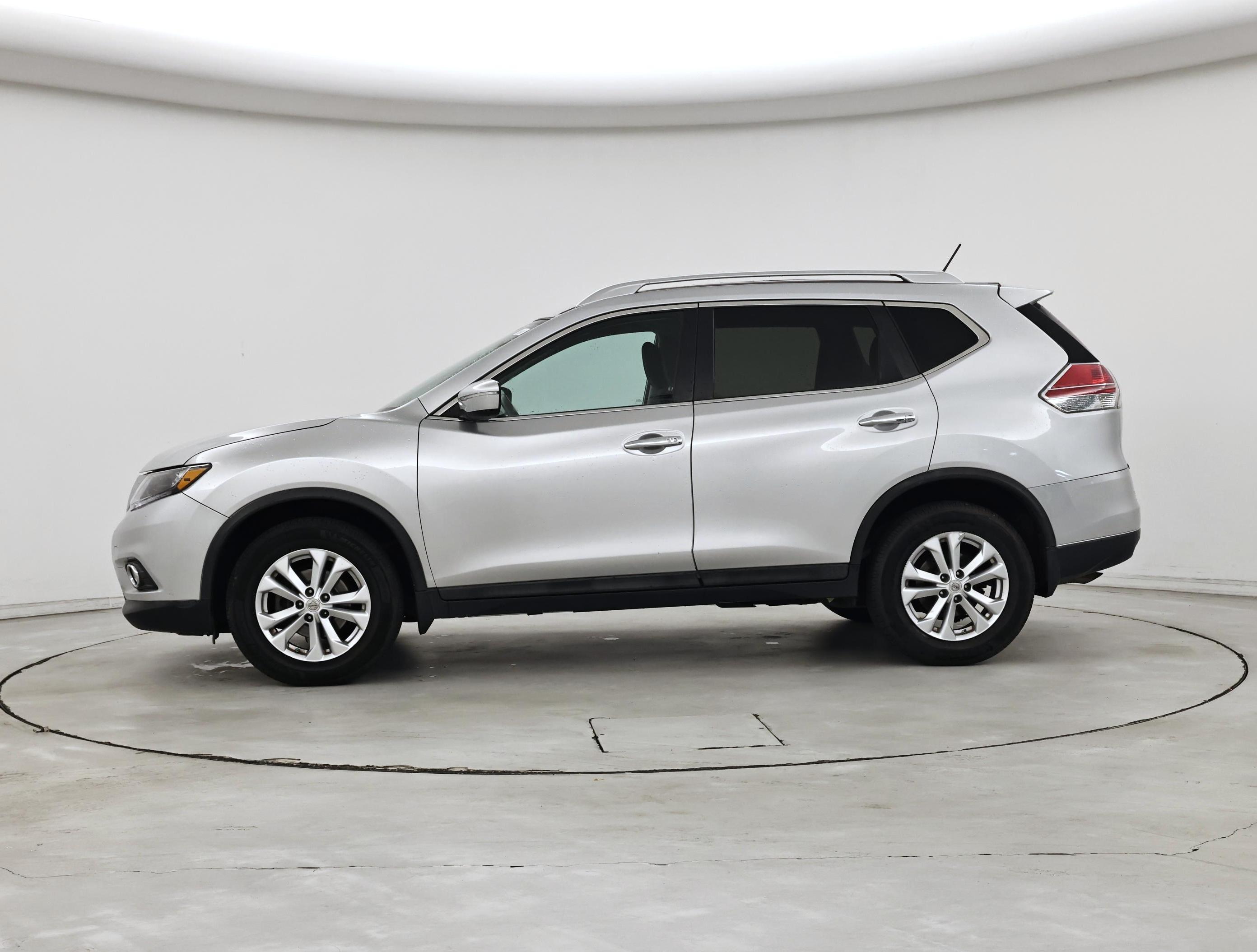 Thumbnail: 2015 Nissan Rogue - 3