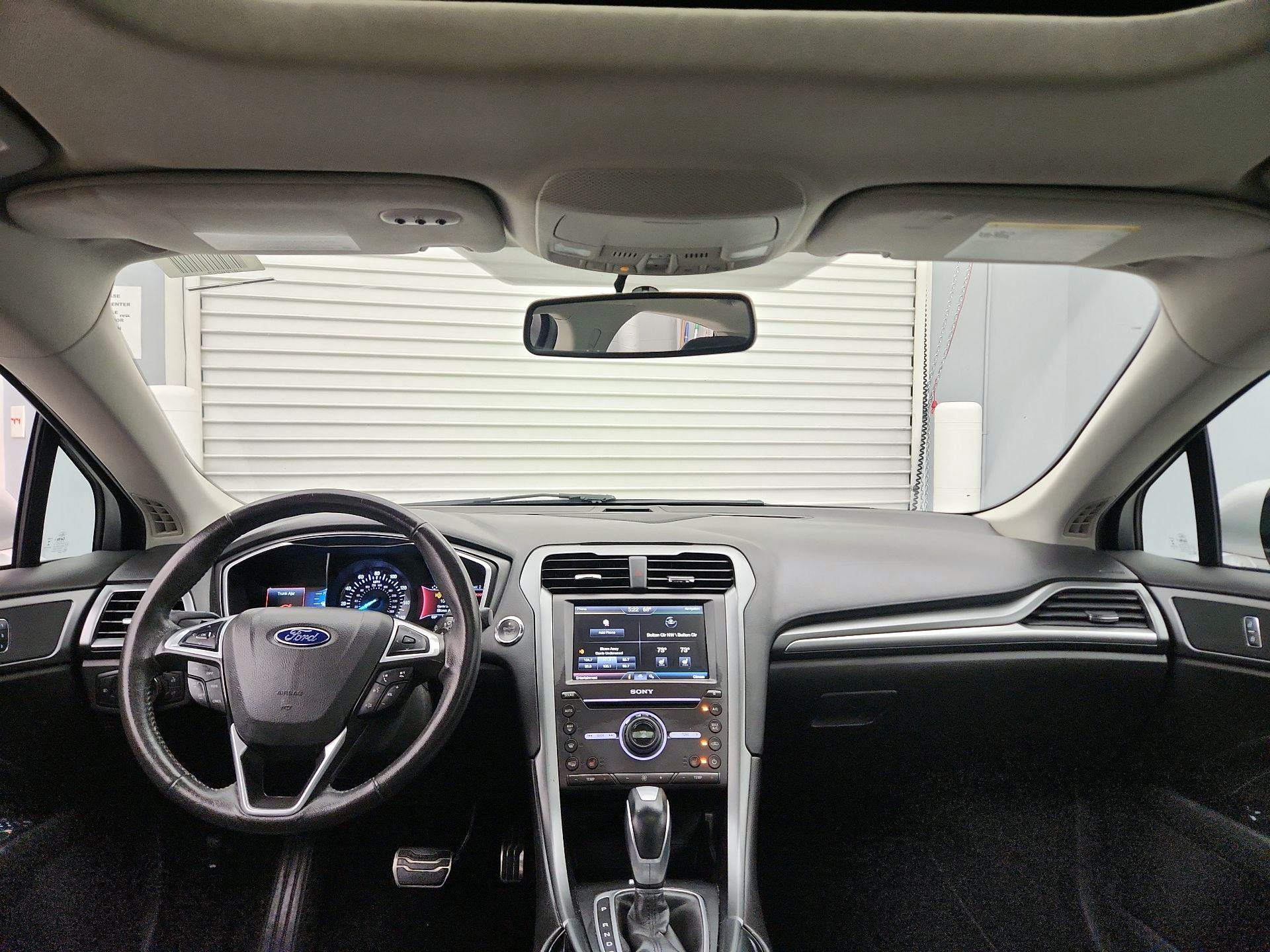 Thumbnail: 2016 Ford Fusion - 9
