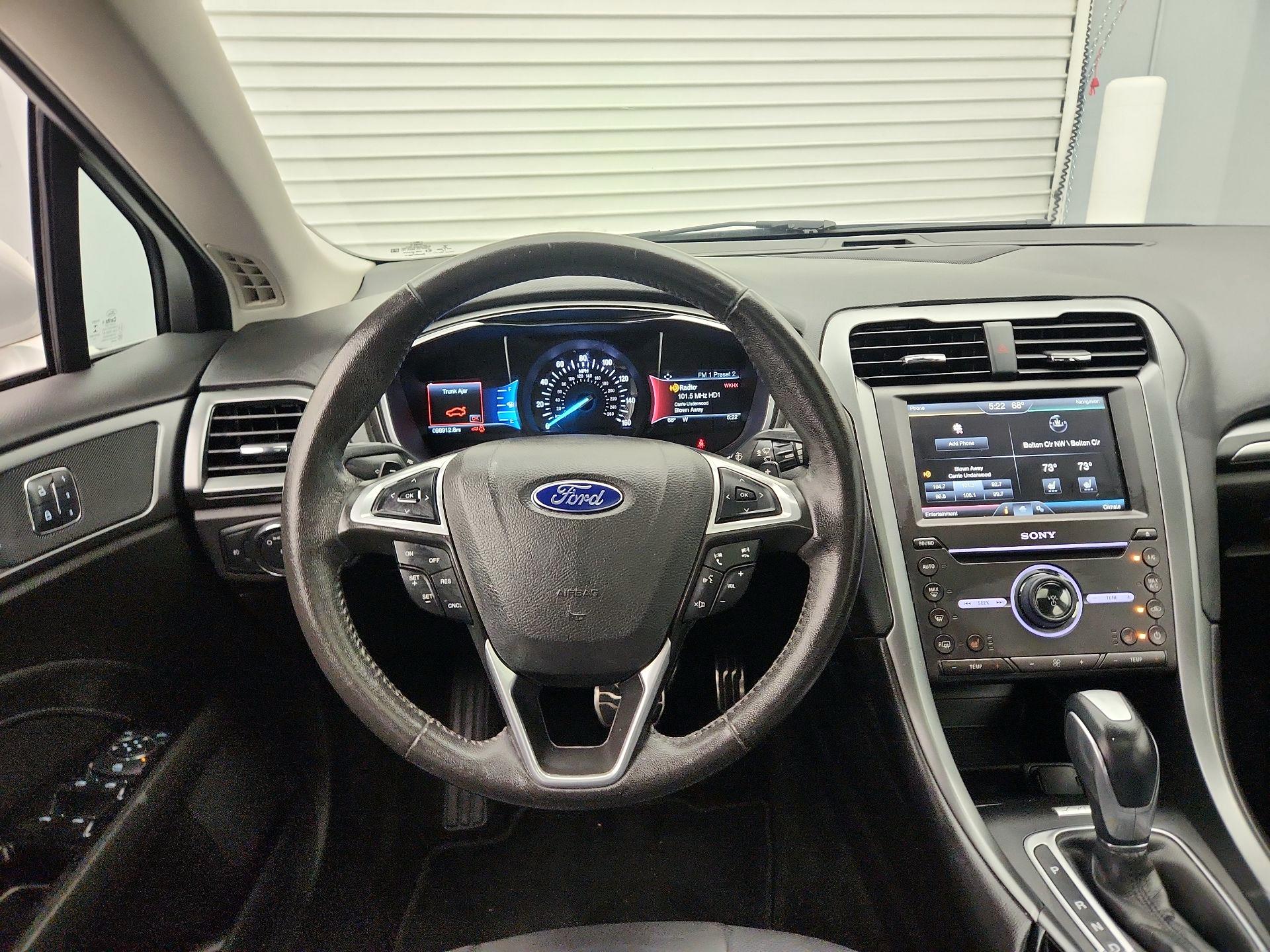 Thumbnail: 2016 Ford Fusion - 10