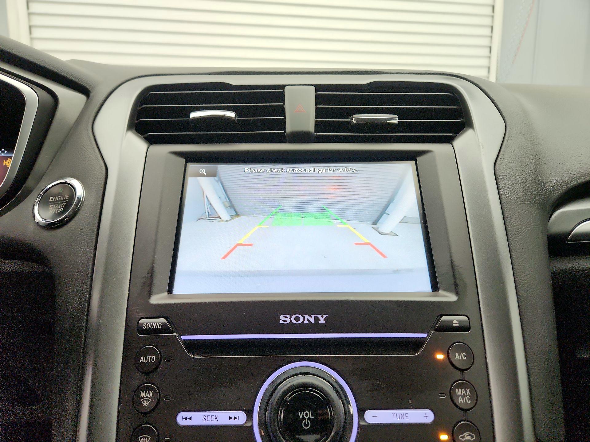 Thumbnail: 2016 Ford Fusion - 14