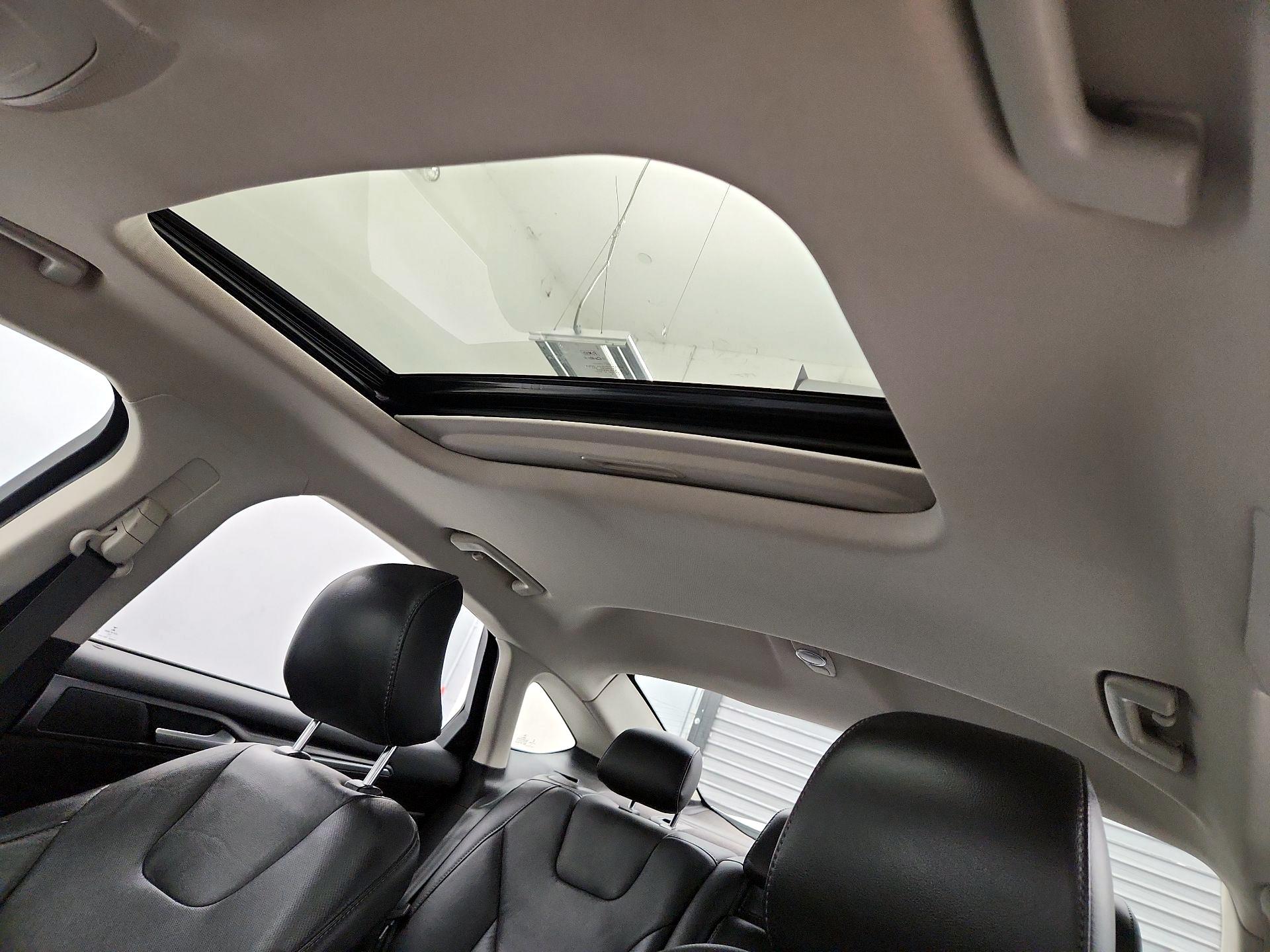 Thumbnail: 2016 Ford Fusion - 19