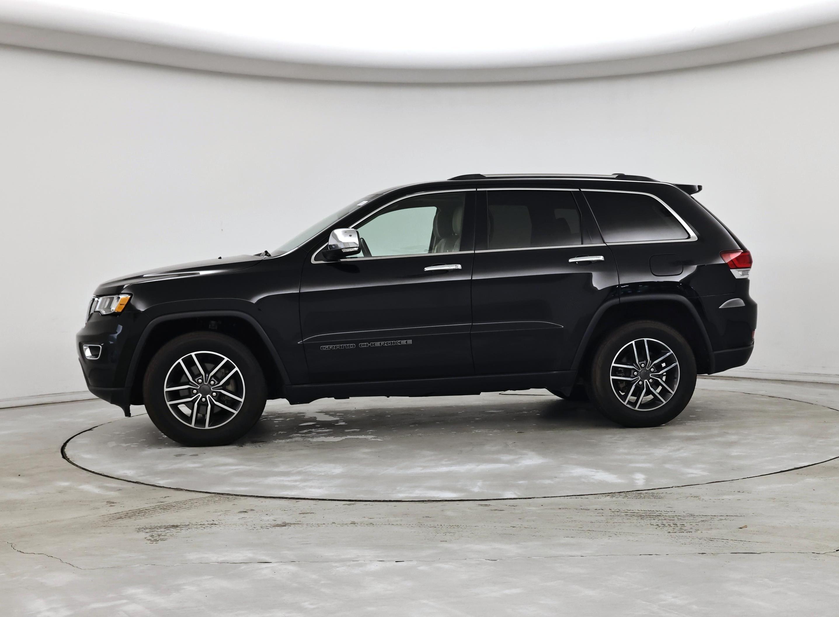 Thumbnail: 2020 Jeep Grand Cherokee - 3