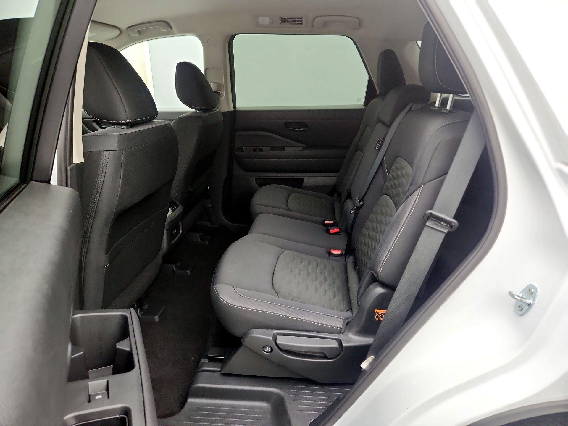 Thumbnail: 2025 Nissan Pathfinder - 19
