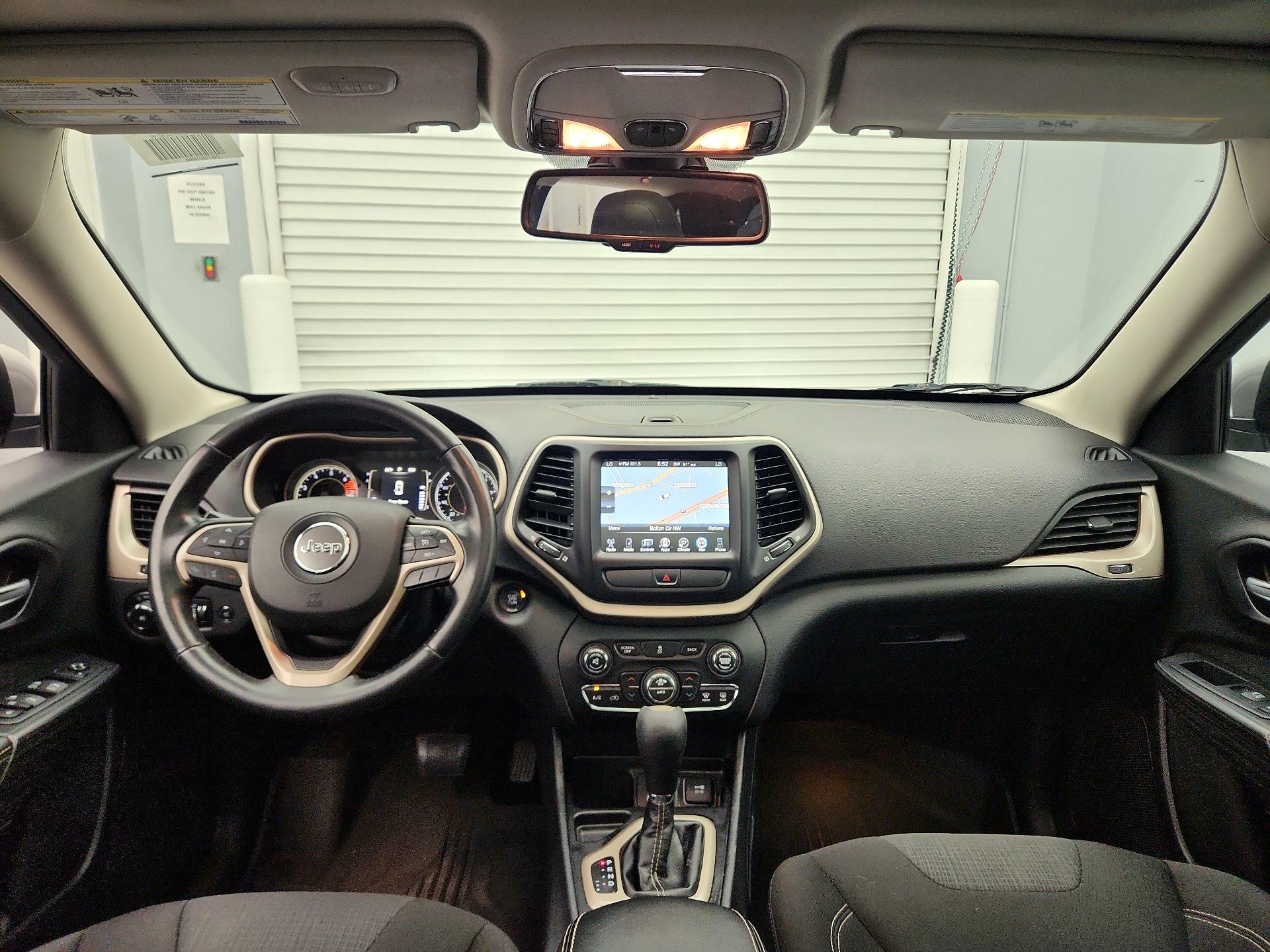 Thumbnail: 2016 Jeep Cherokee - 9