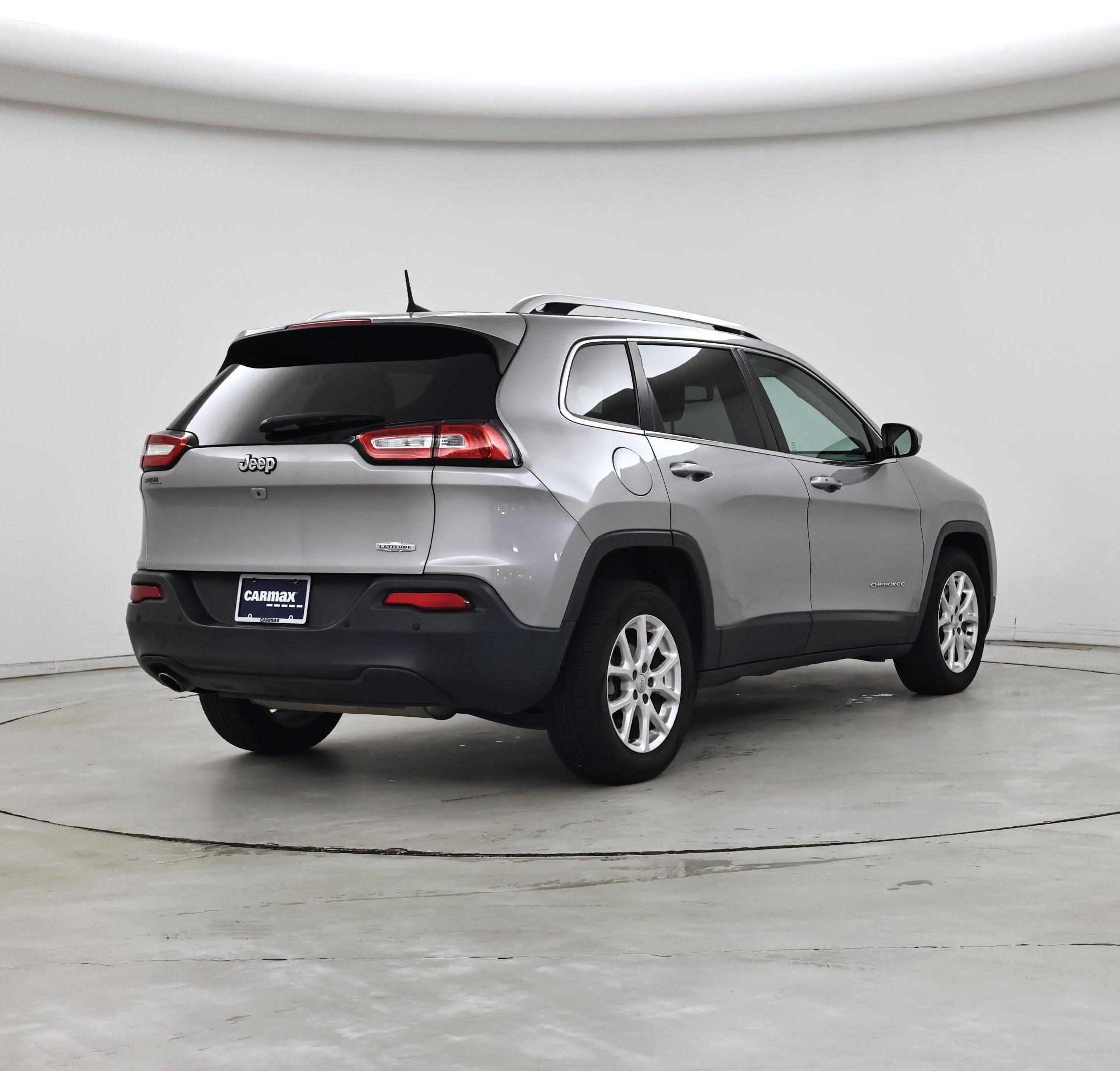 Thumbnail: 2016 Jeep Cherokee - 8