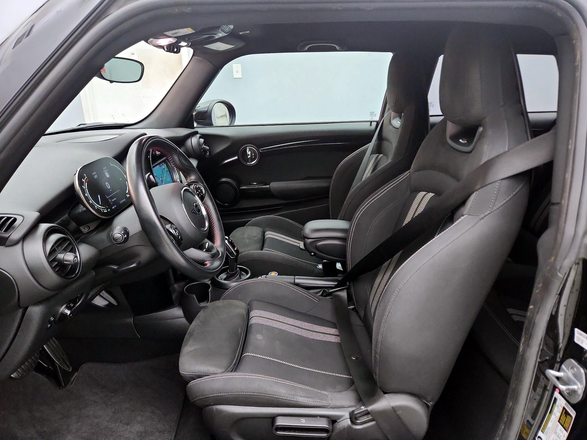 Thumbnail: 2021 MINI Cooper Hardtop - 11