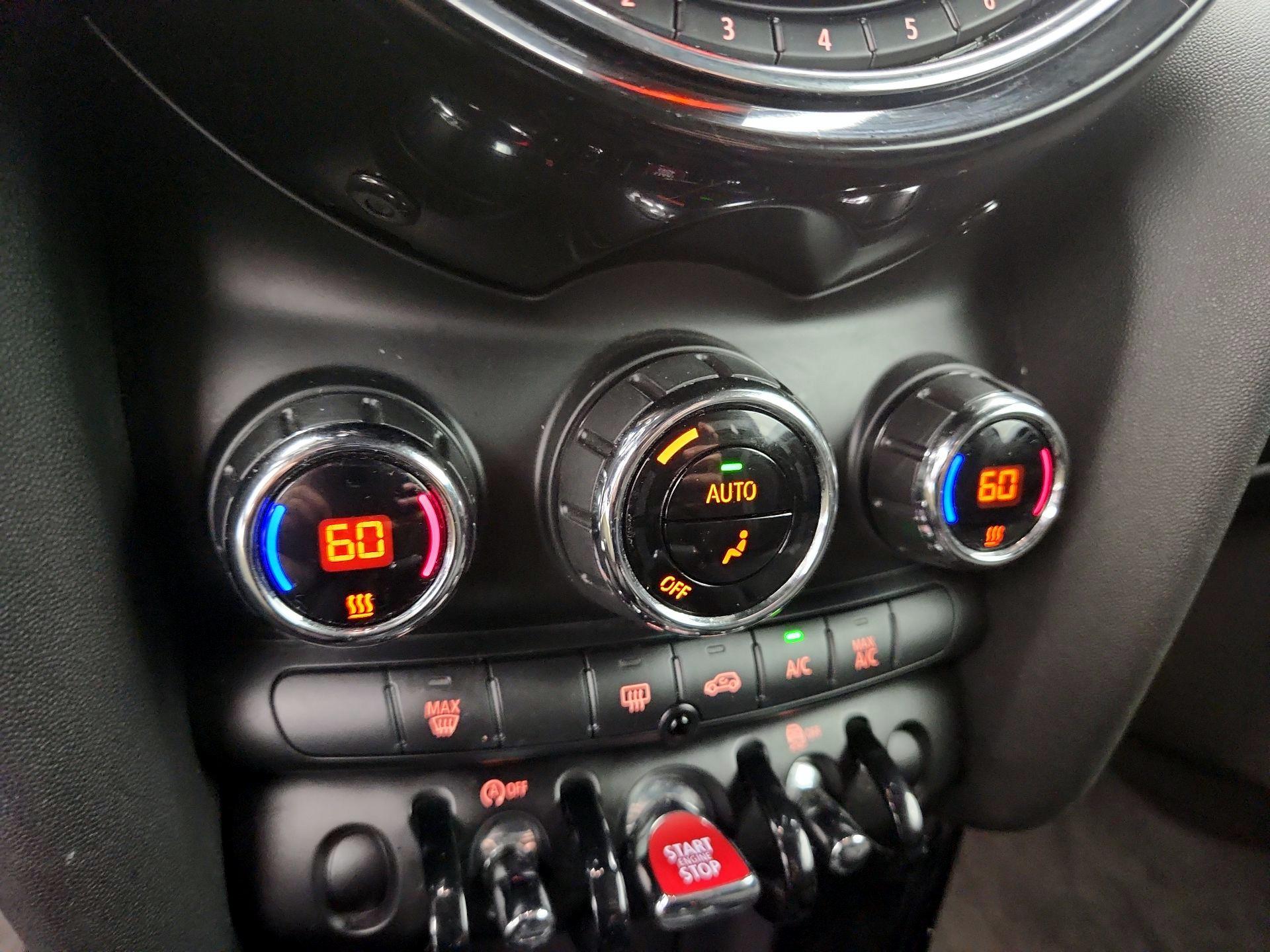 Thumbnail: 2021 MINI Cooper Hardtop - 16