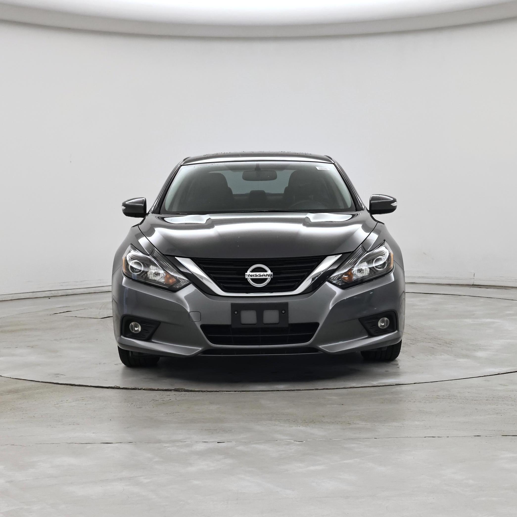 Thumbnail: 2017 Nissan Altima - 5