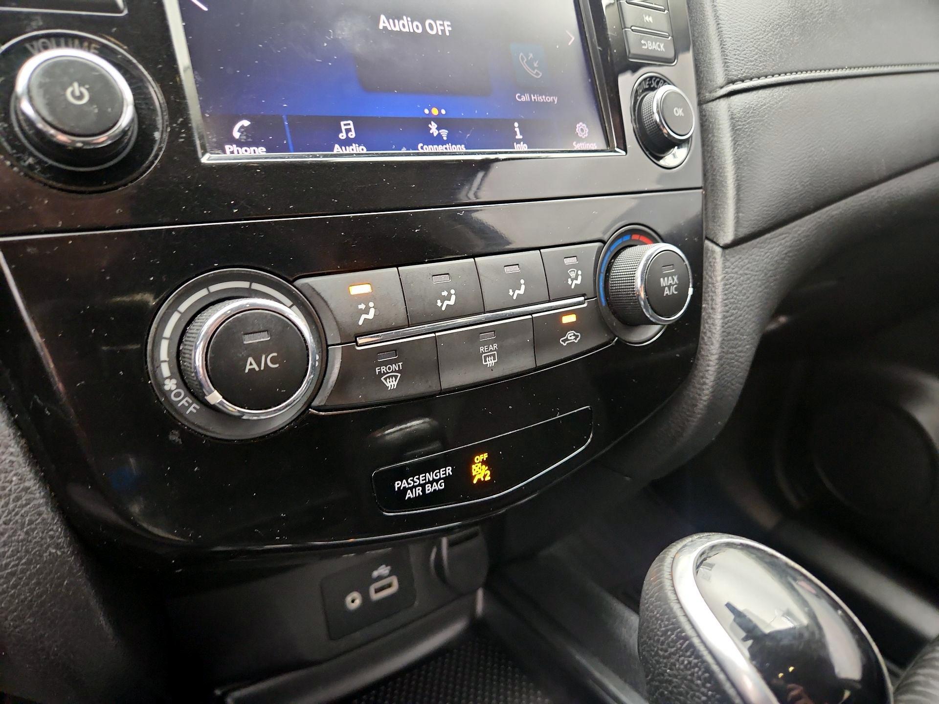 Thumbnail: 2019 Nissan Rogue - 16
