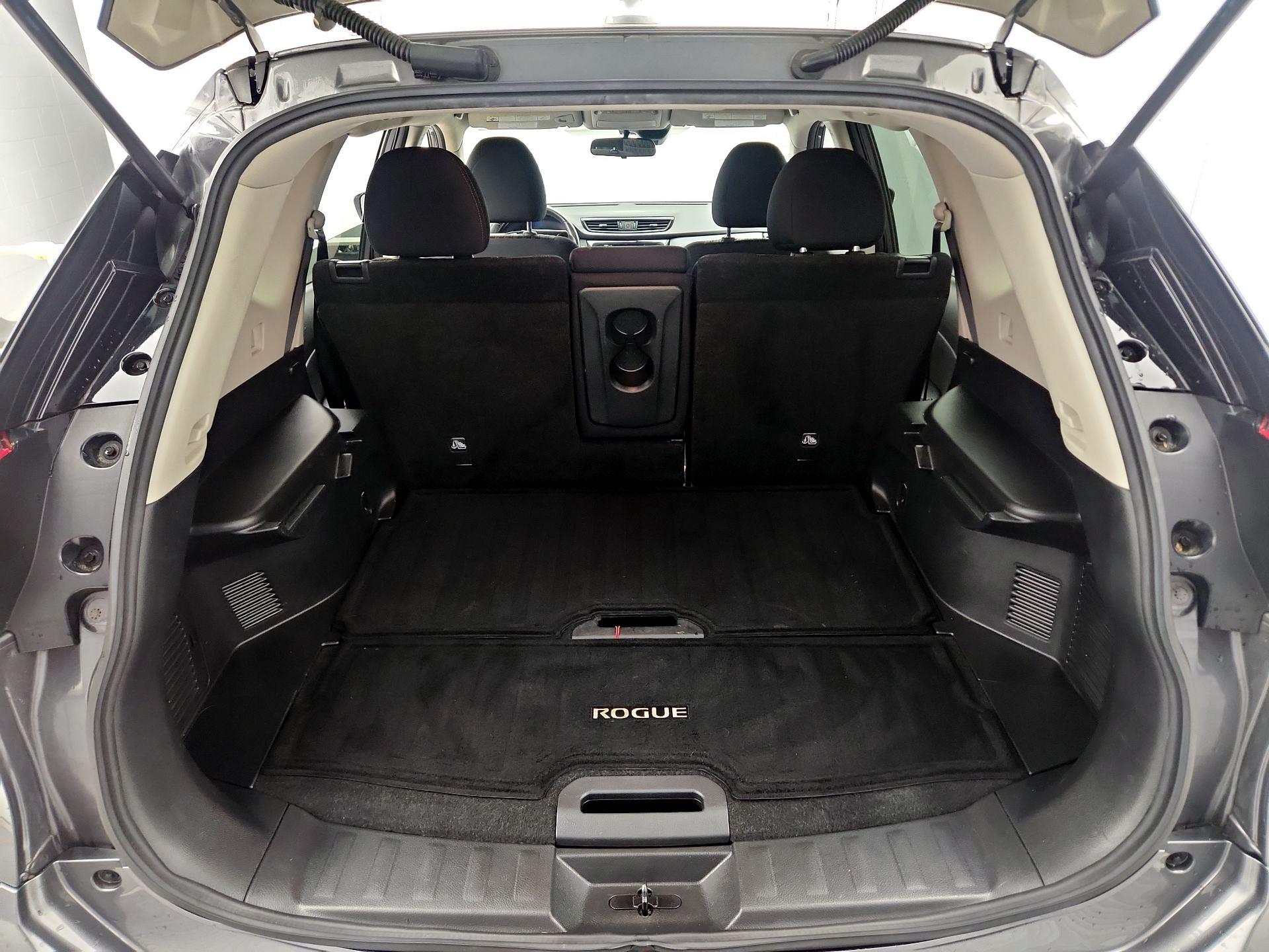 Thumbnail: 2019 Nissan Rogue - 20