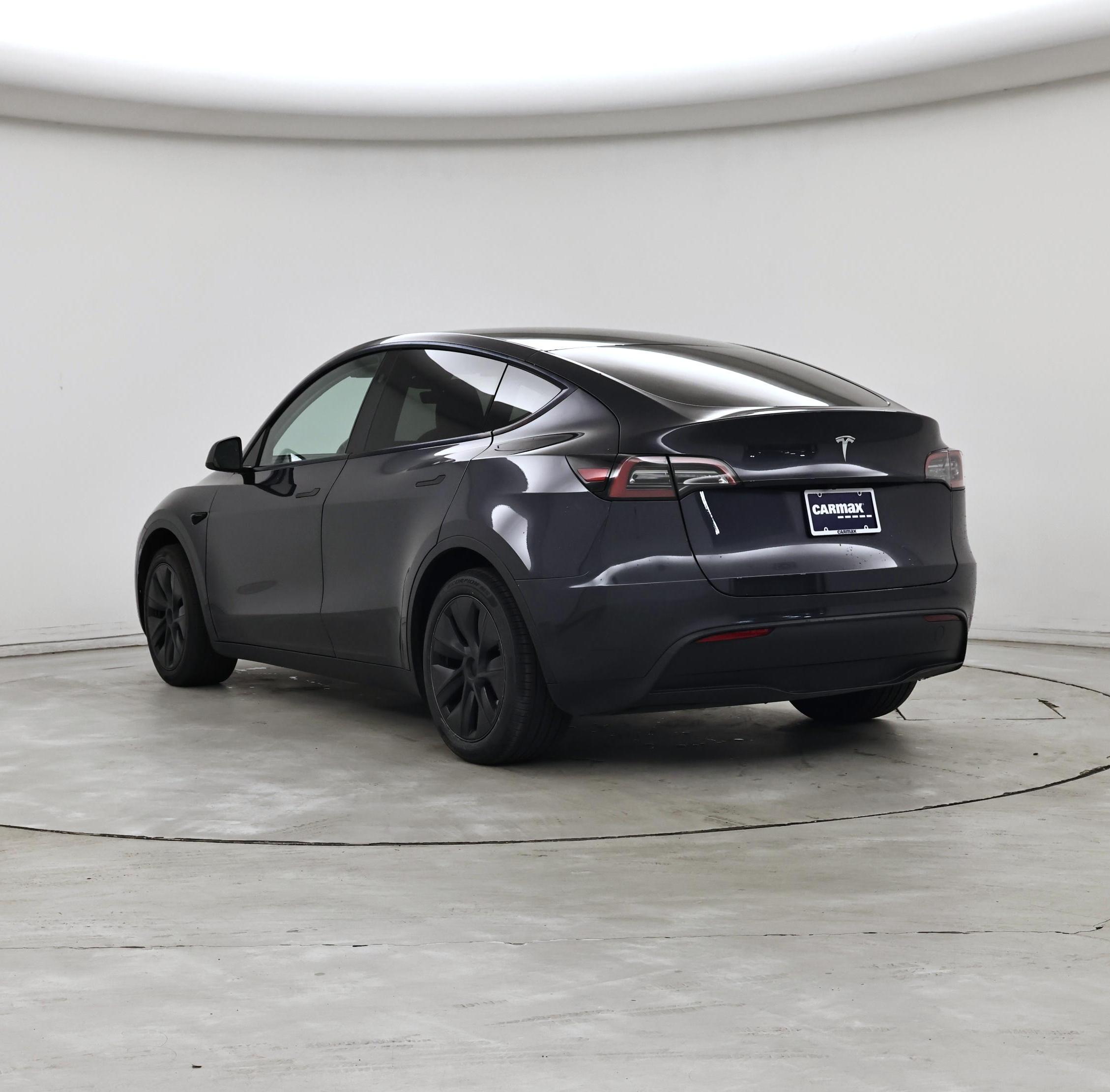 Thumbnail: 2025 Tesla Model Y - 2