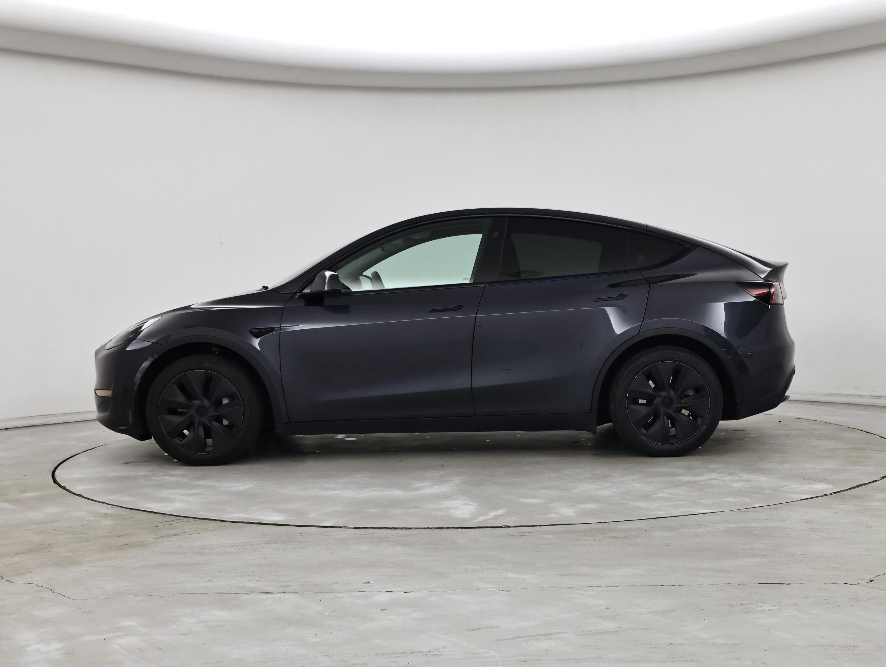 Thumbnail: 2025 Tesla Model Y - 3
