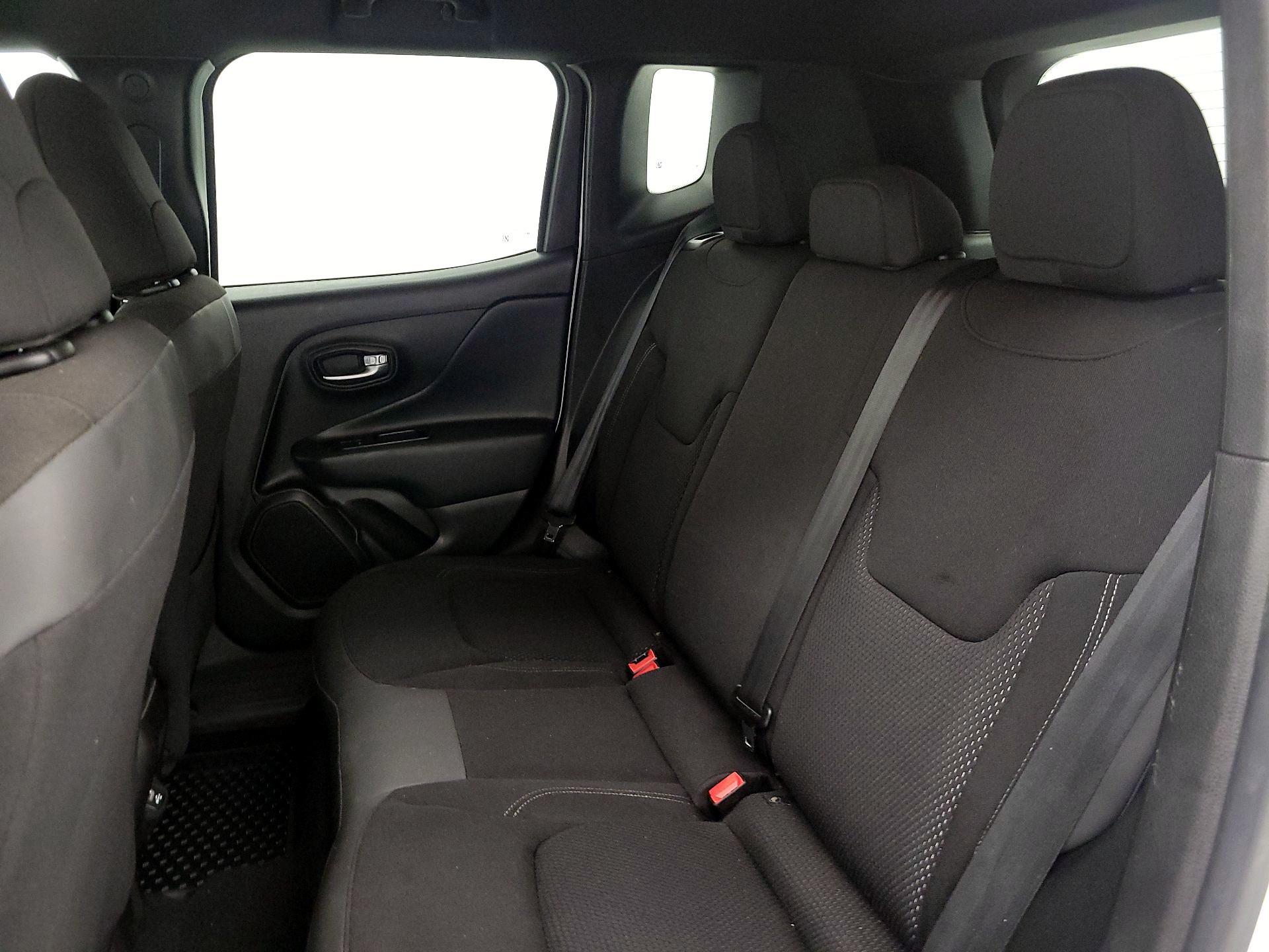 Thumbnail: 2022 Jeep Renegade - 20
