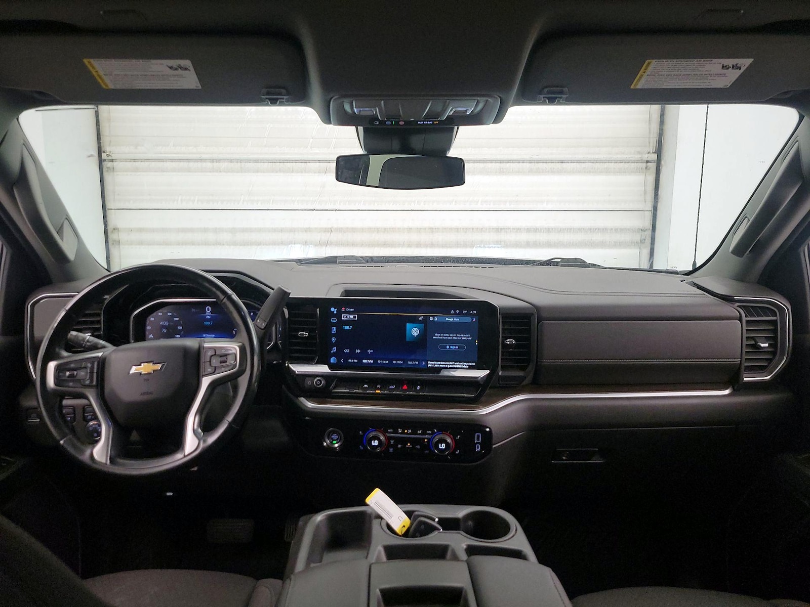 2023 Chevrolet Silverado 1500 LT - Photo 10