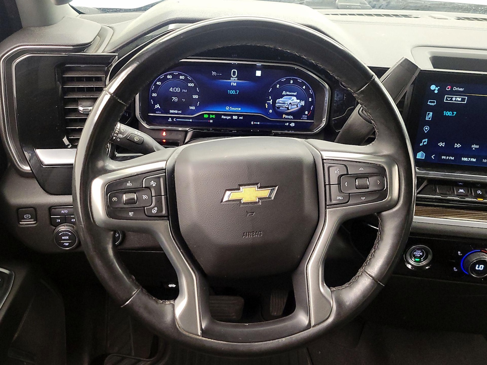 2023 Chevrolet Silverado 1500 LT - Photo 11