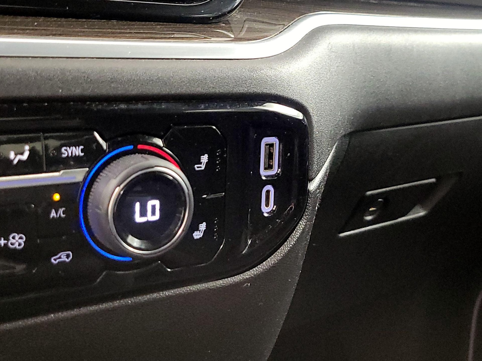 2023 Chevrolet Silverado 1500 LT - Photo 19