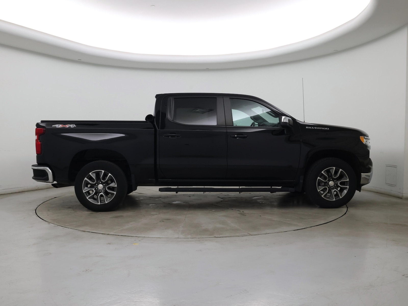 2023 Chevrolet Silverado 1500 LT - Photo 8