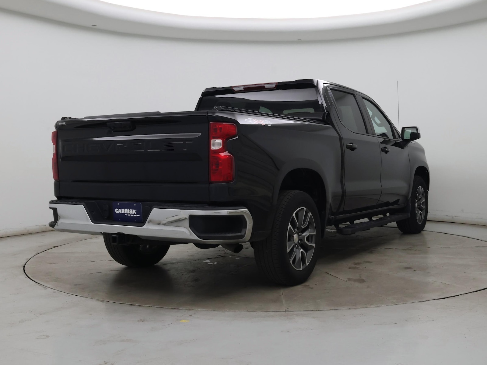 2023 Chevrolet Silverado 1500 LT - Photo 9