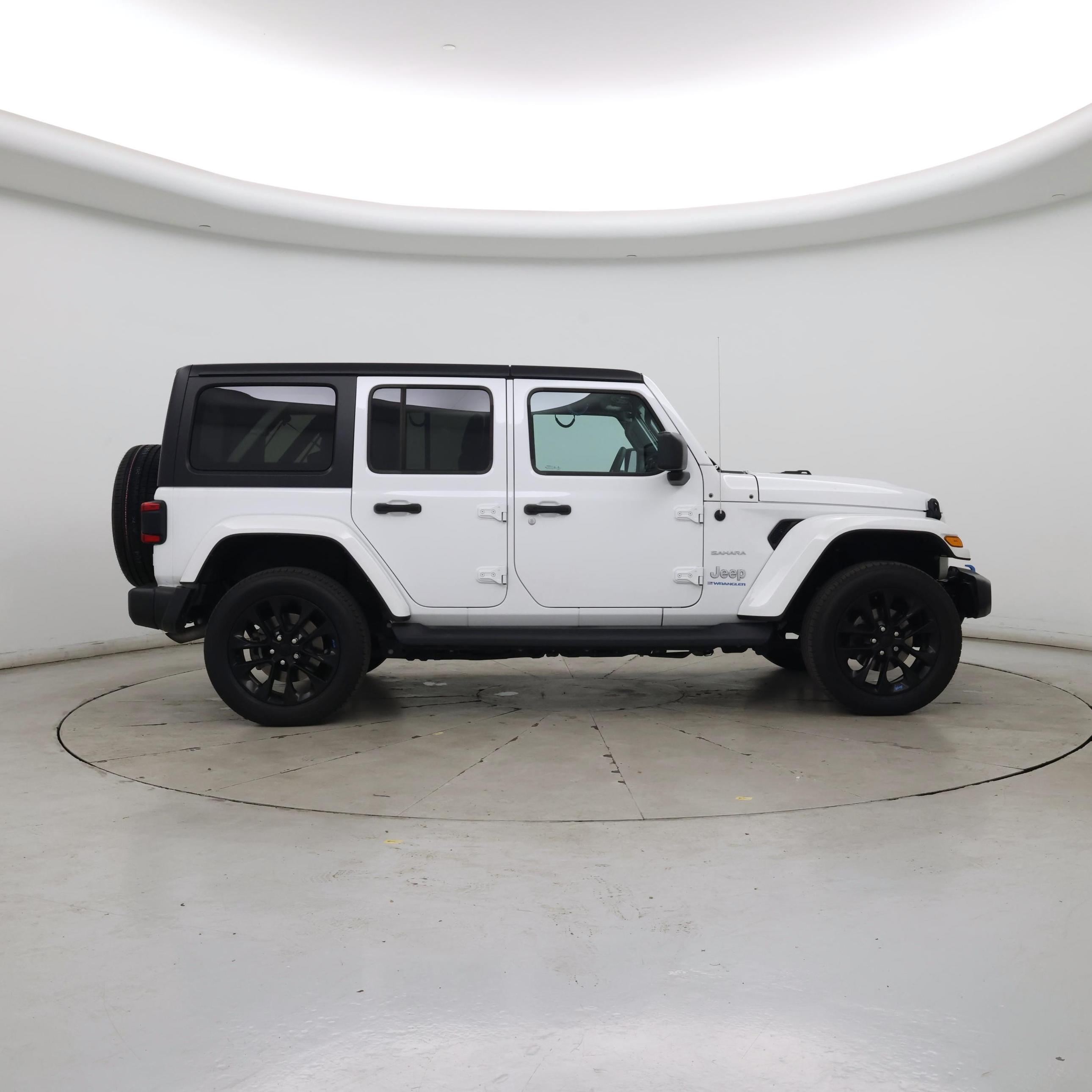 Thumbnail: 2023 Jeep Wrangler - 7
