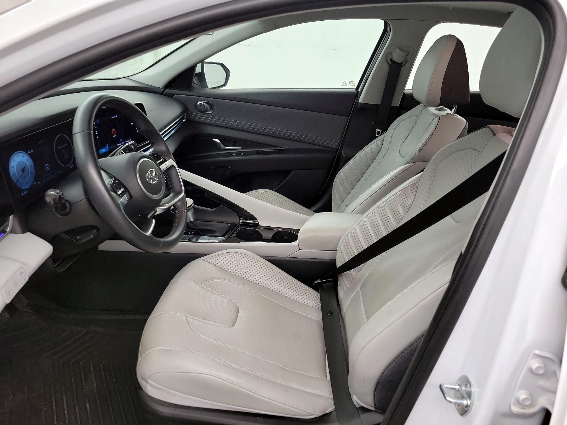 Thumbnail: 2023 Hyundai Elantra - 11