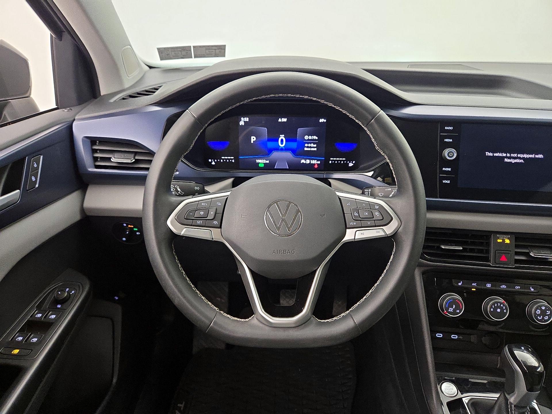 Thumbnail: 2023 Volkswagen Taos - 10