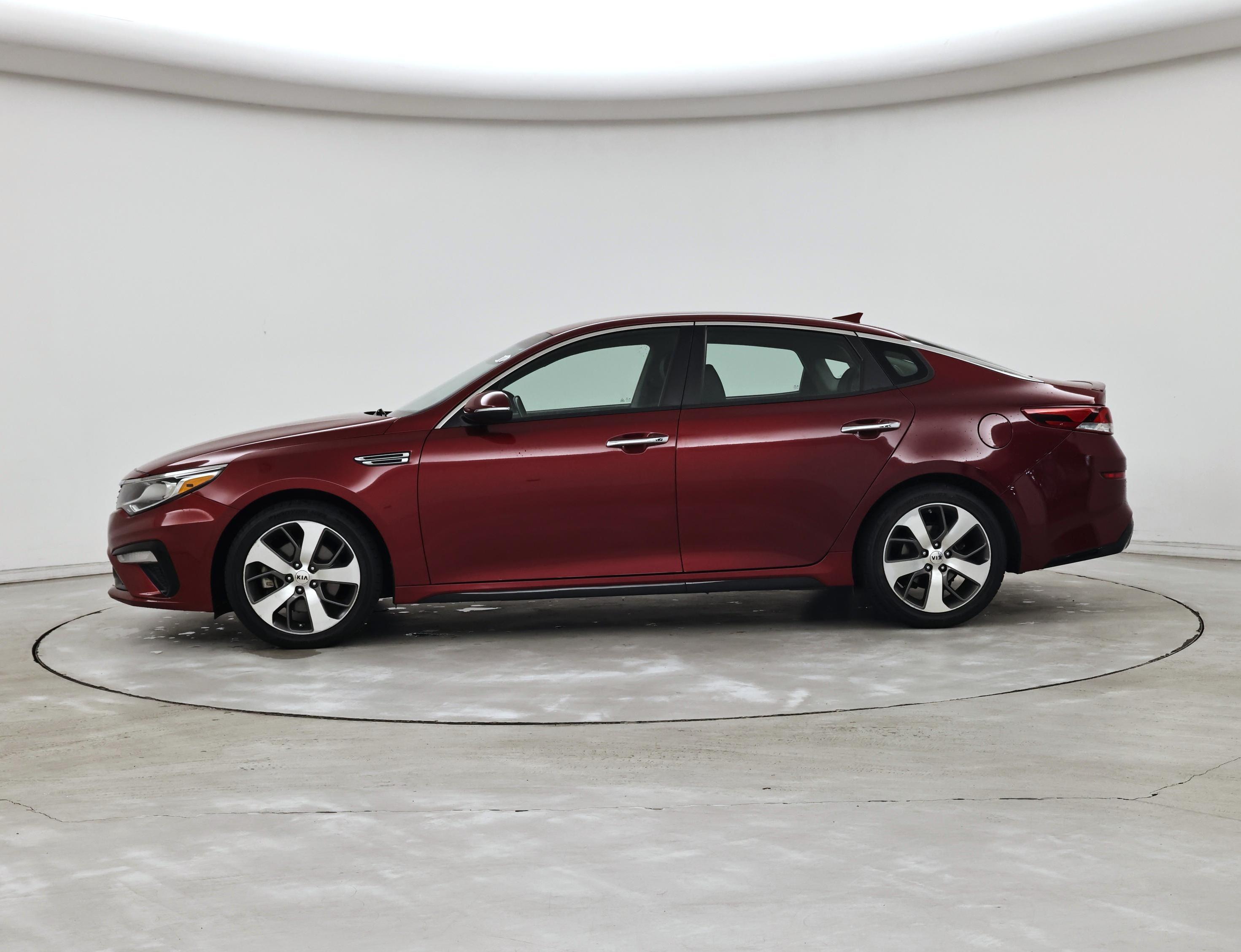 Thumbnail: 2019 Kia Optima - 3