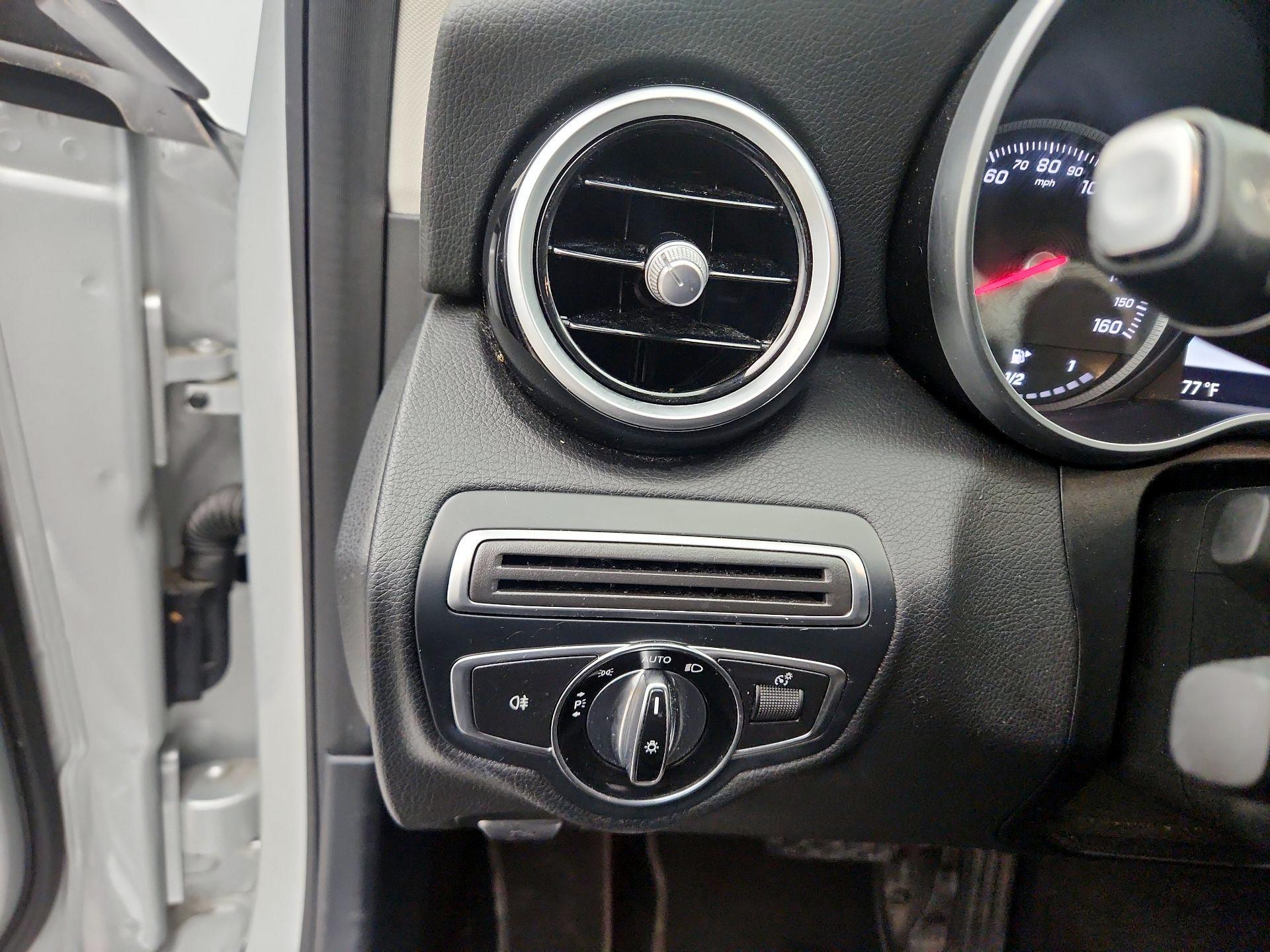 Thumbnail: 2016 Mercedes-Benz C-Class - 13