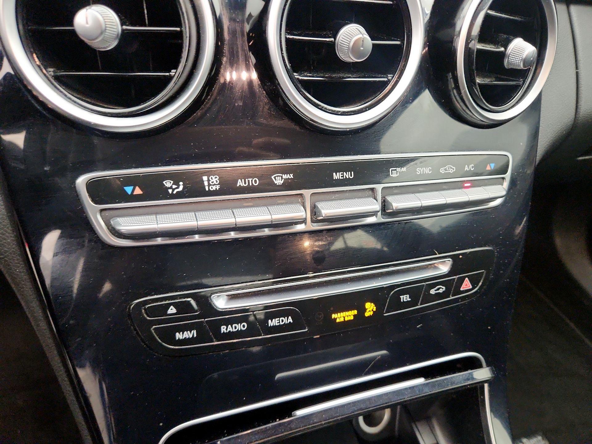 Thumbnail: 2016 Mercedes-Benz C-Class - 16