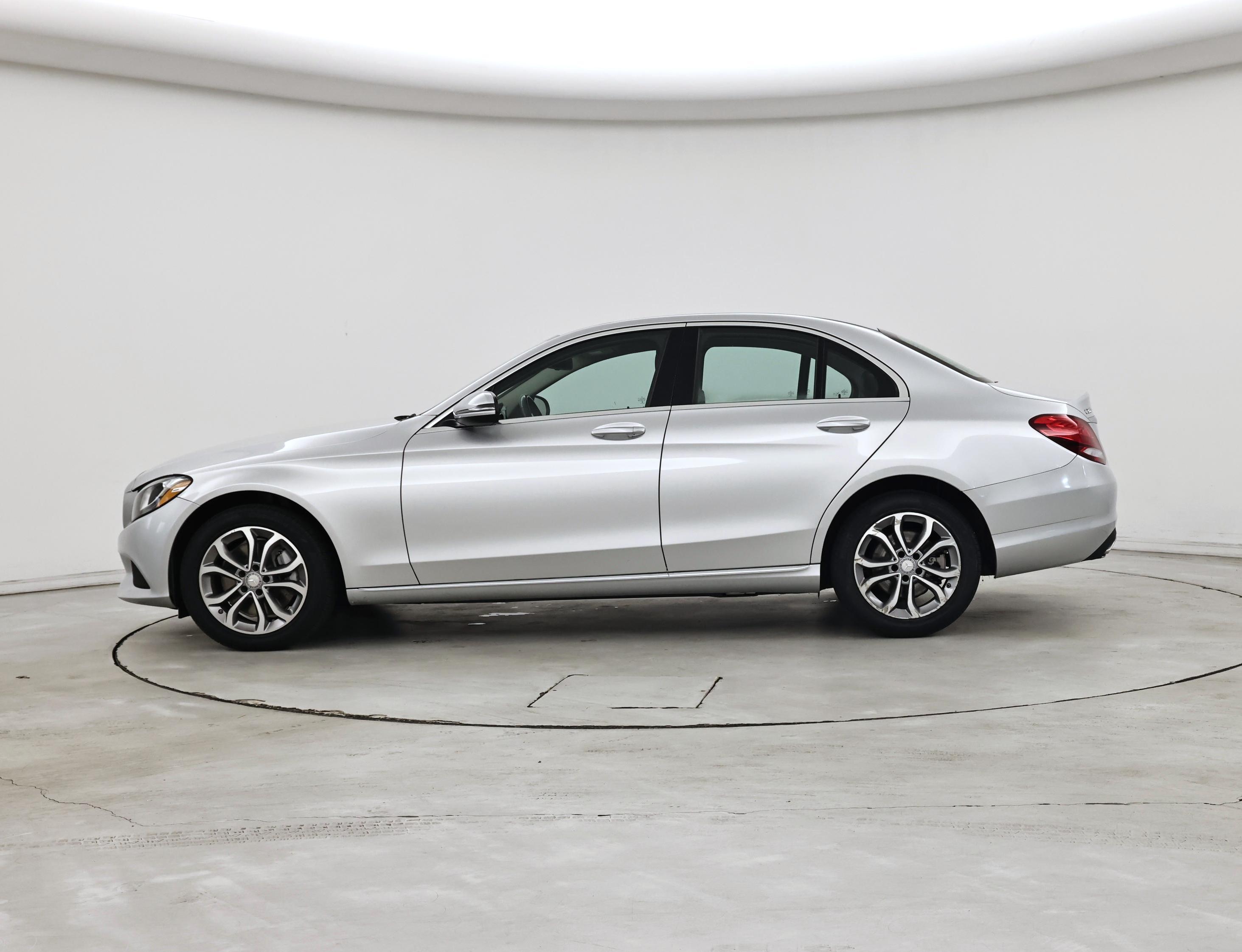 Thumbnail: 2016 Mercedes-Benz C-Class - 3