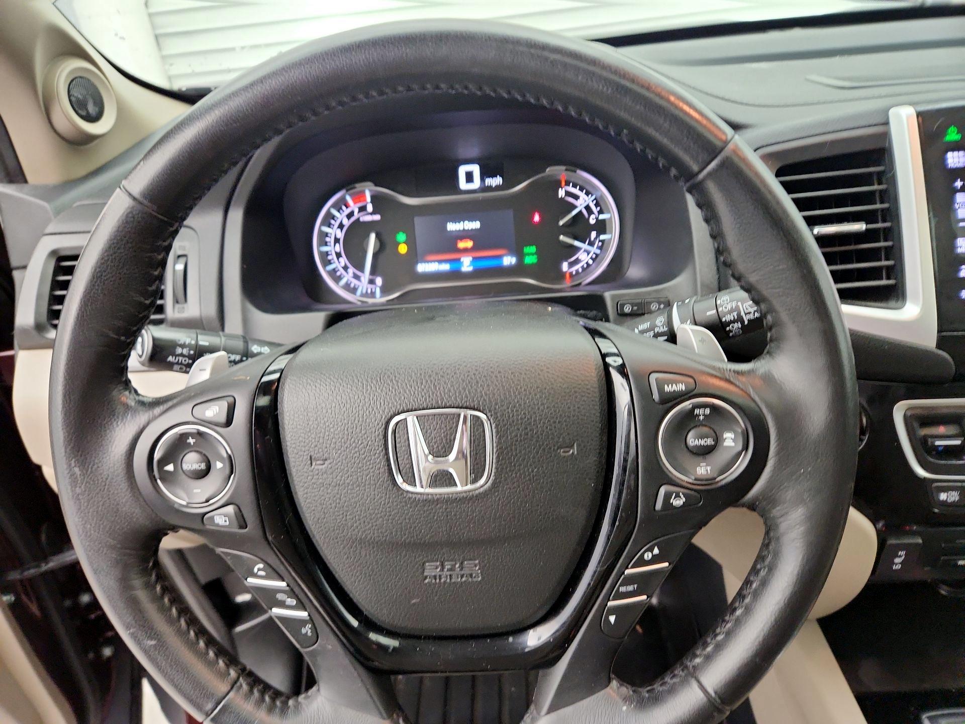 Thumbnail: 2016 Honda Pilot - 10